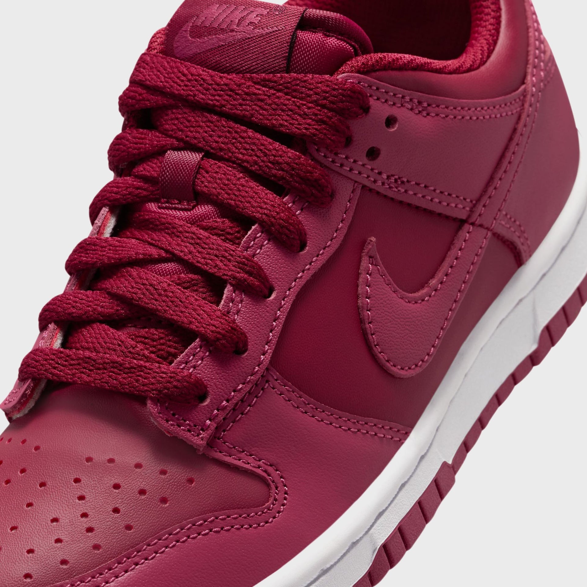 Nike Dunk Low - Team Red / Sweet Beet / White
