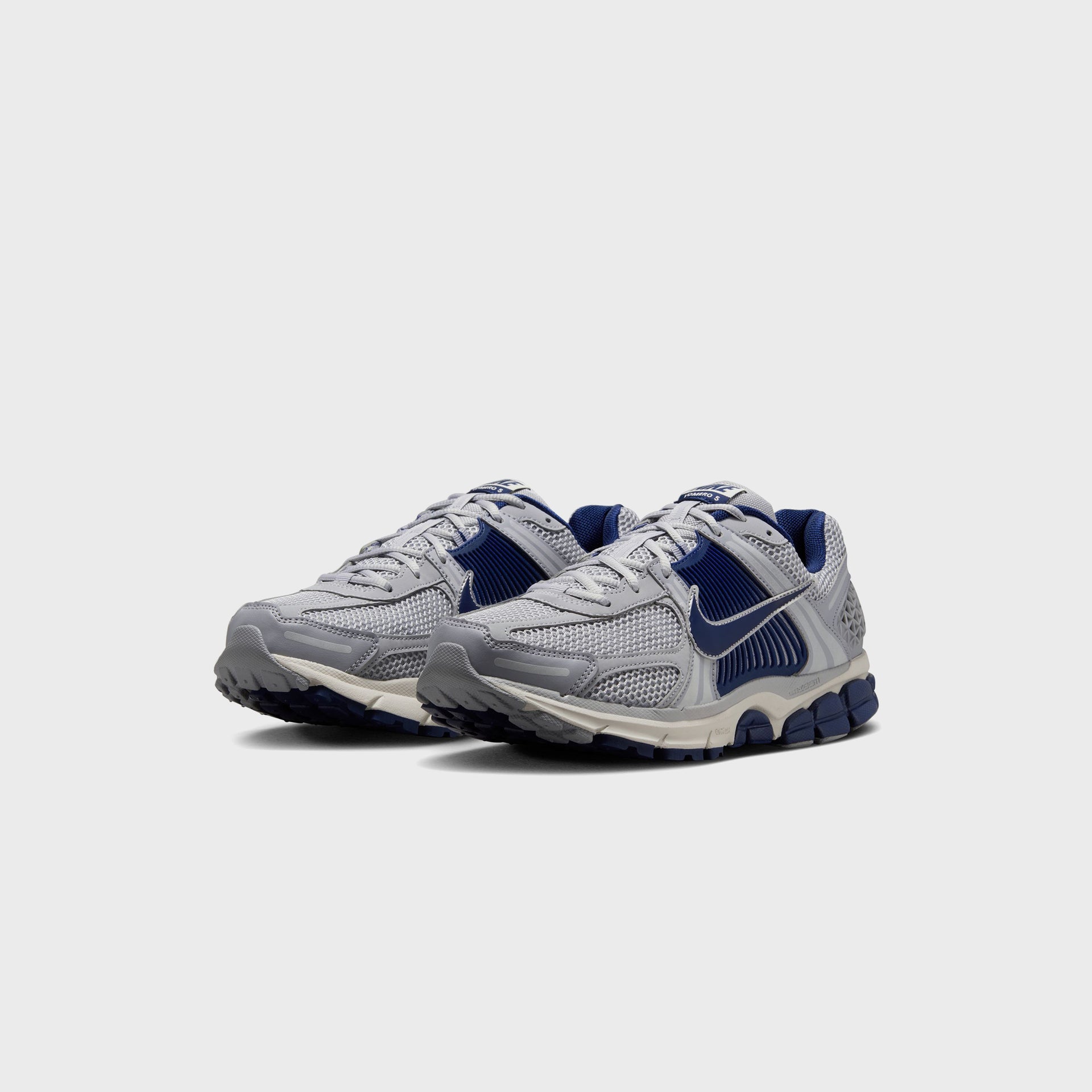 Nike Zoom Vomero 5 - Vast Grey / Wolf Grey / Pale Ivory / Blue Void