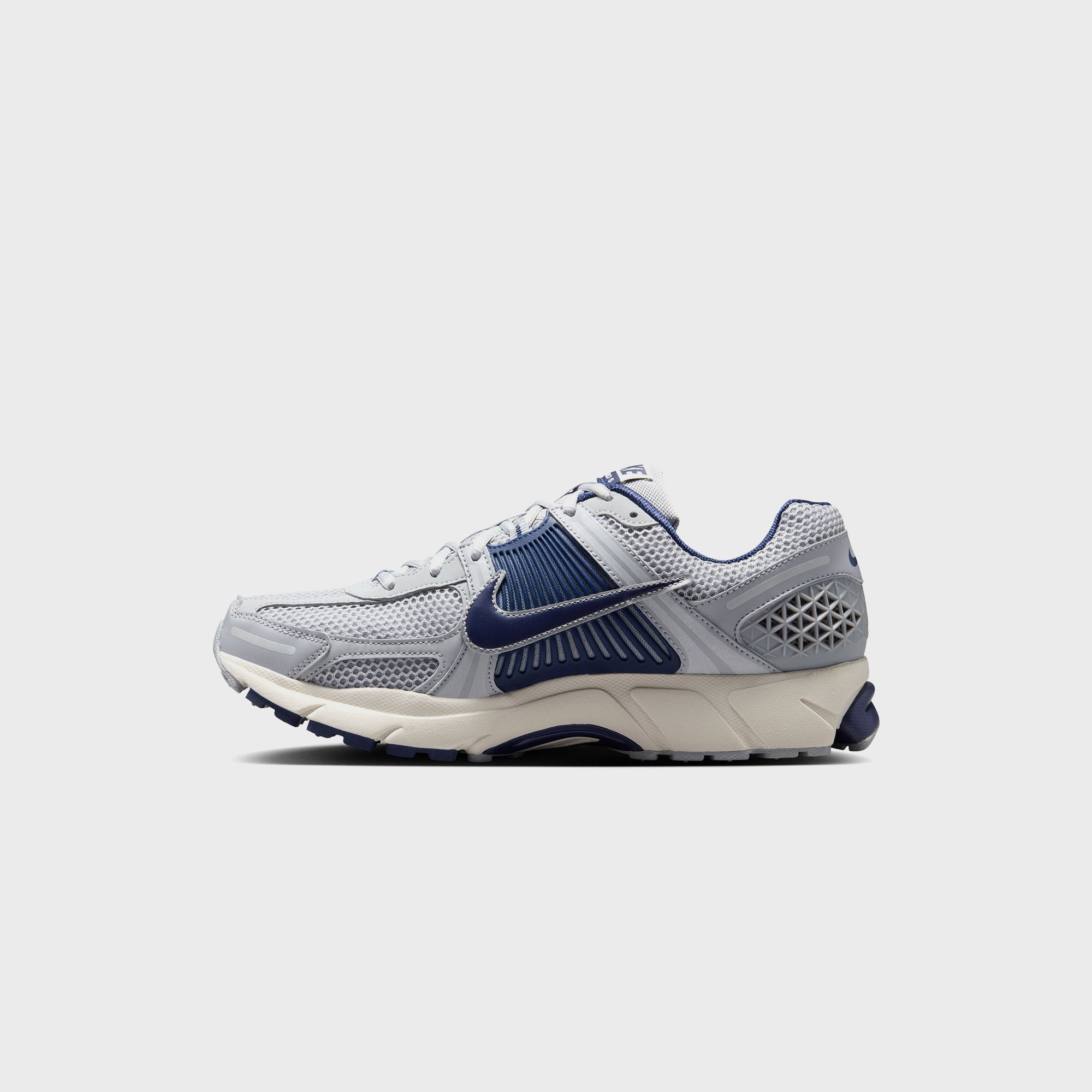 Nike Zoom Vomero 5 - Vast Grey / Wolf Grey / Pale Ivory / Blue