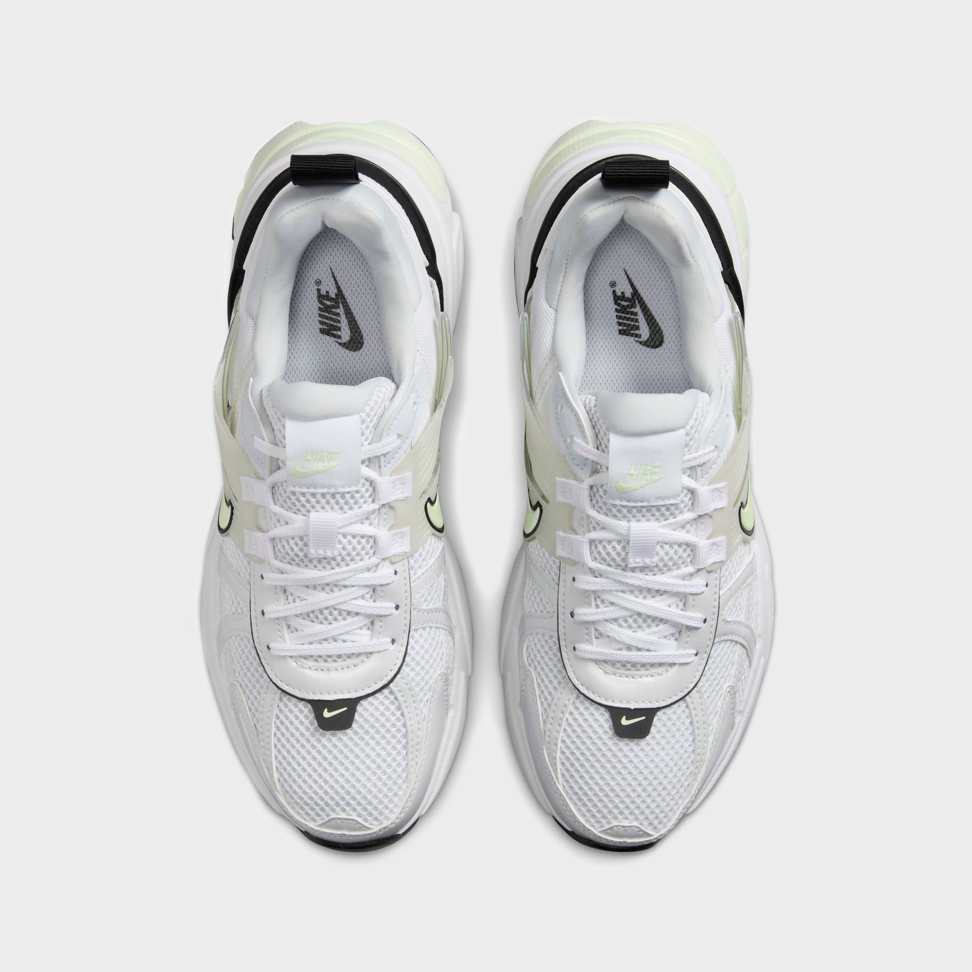 Nike WMNS V2K Run - White / Pure Platinum / Summit White / Volt