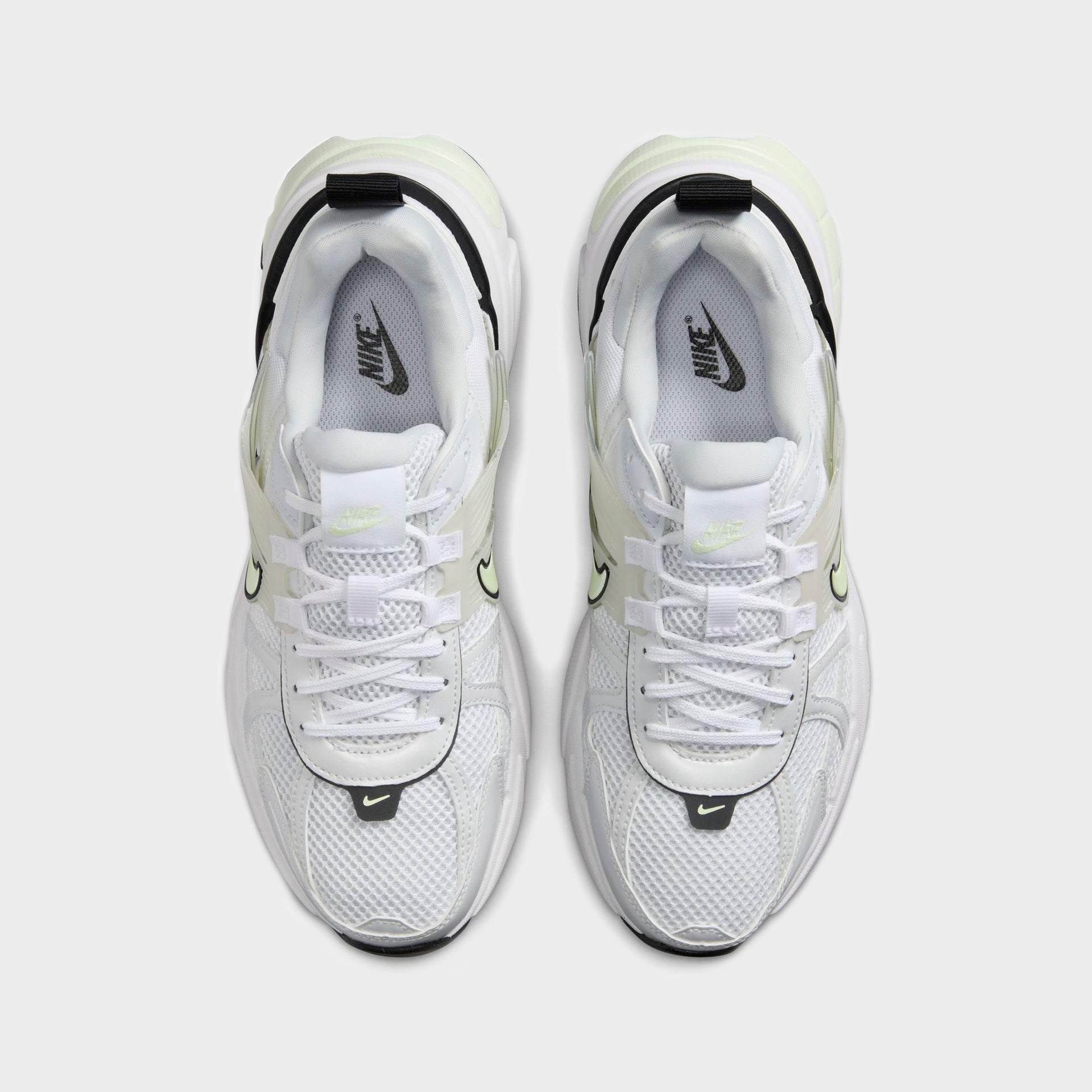 Nike WMNS V2K Run - White / Pure Platinum / Summit White / Volt Tint