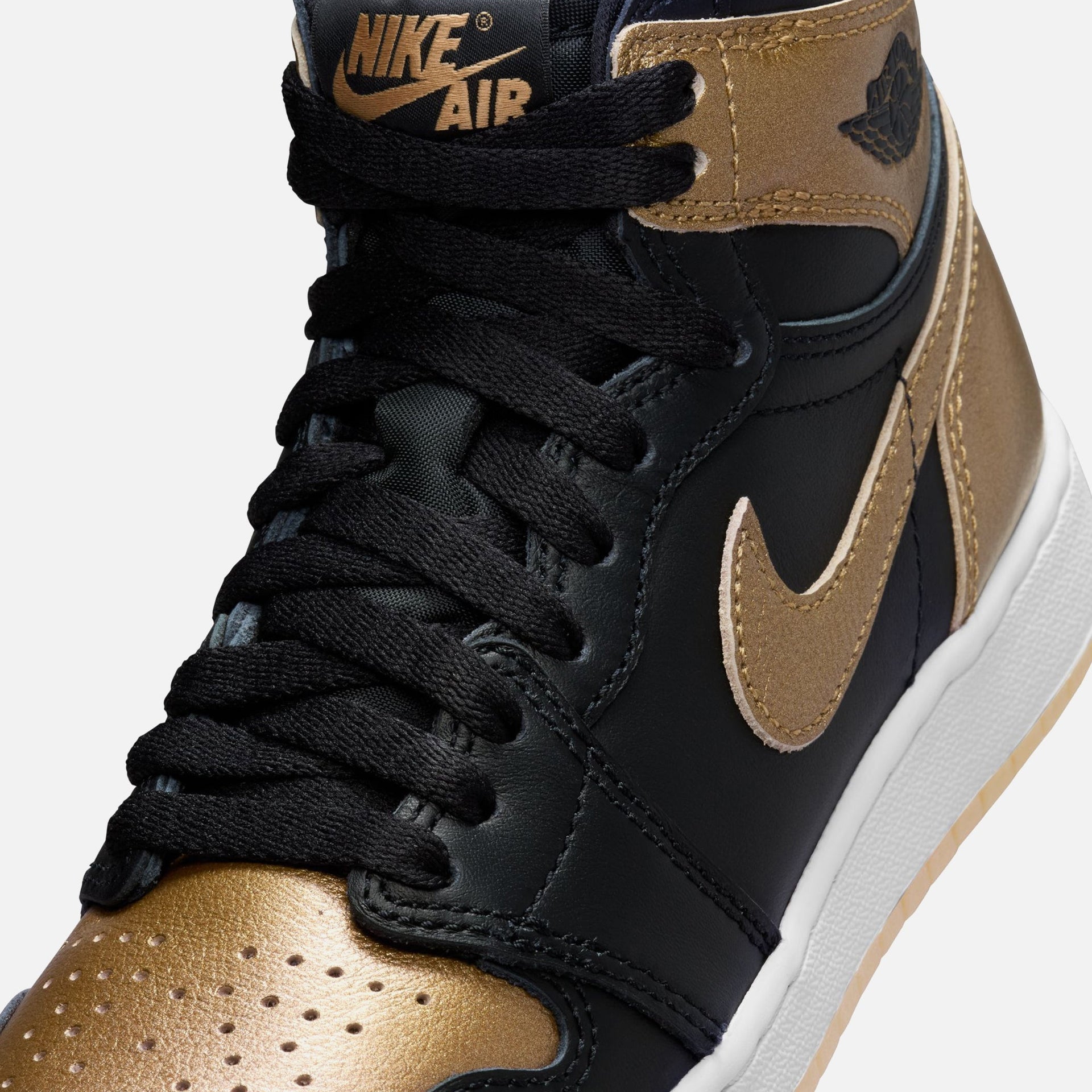 Jordan GS Air Jordan 1 Retro High OG - Black / Metallic Gold / Sail