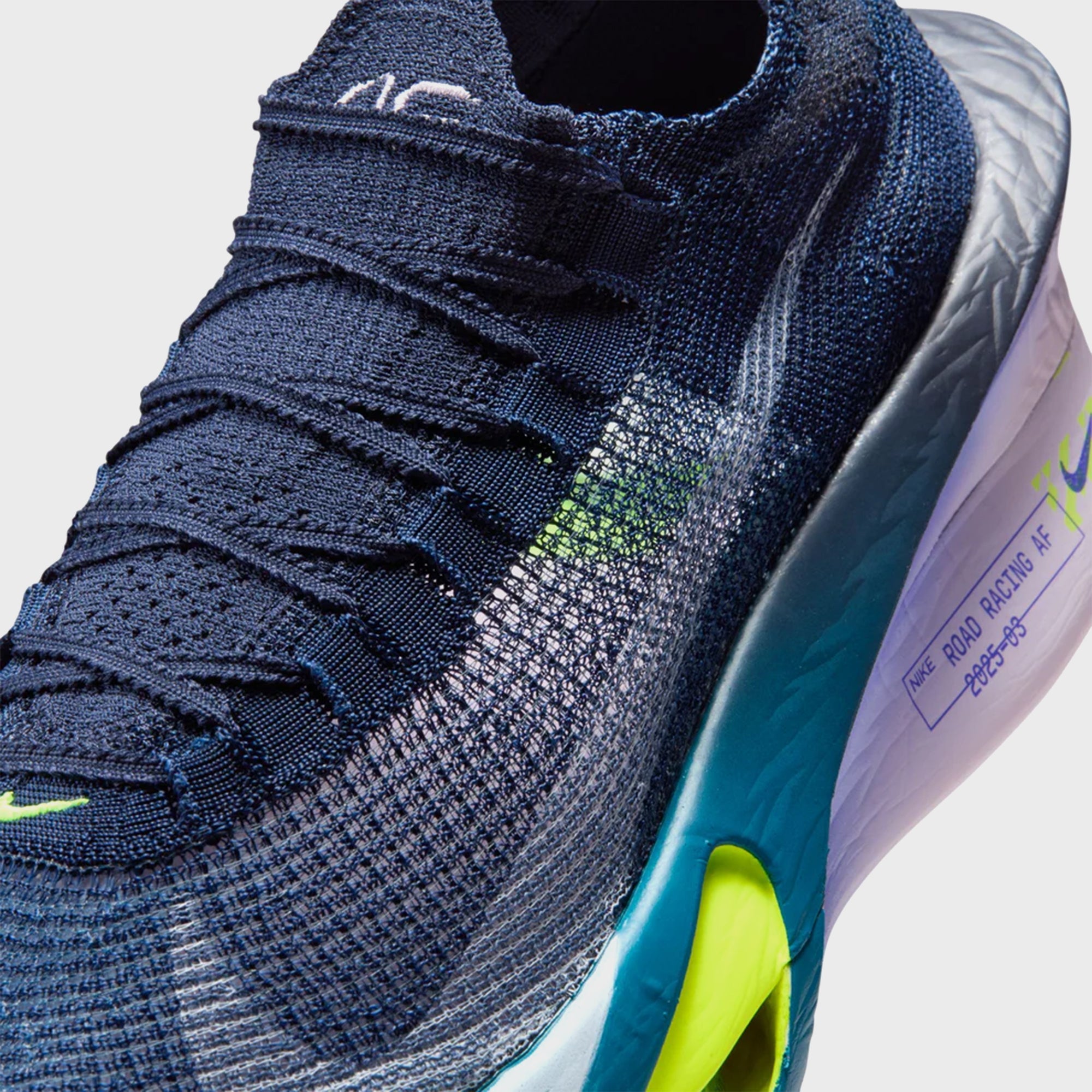 Nike Air Zoom Alphafly 3 - Obsidian / White / Persian Violet