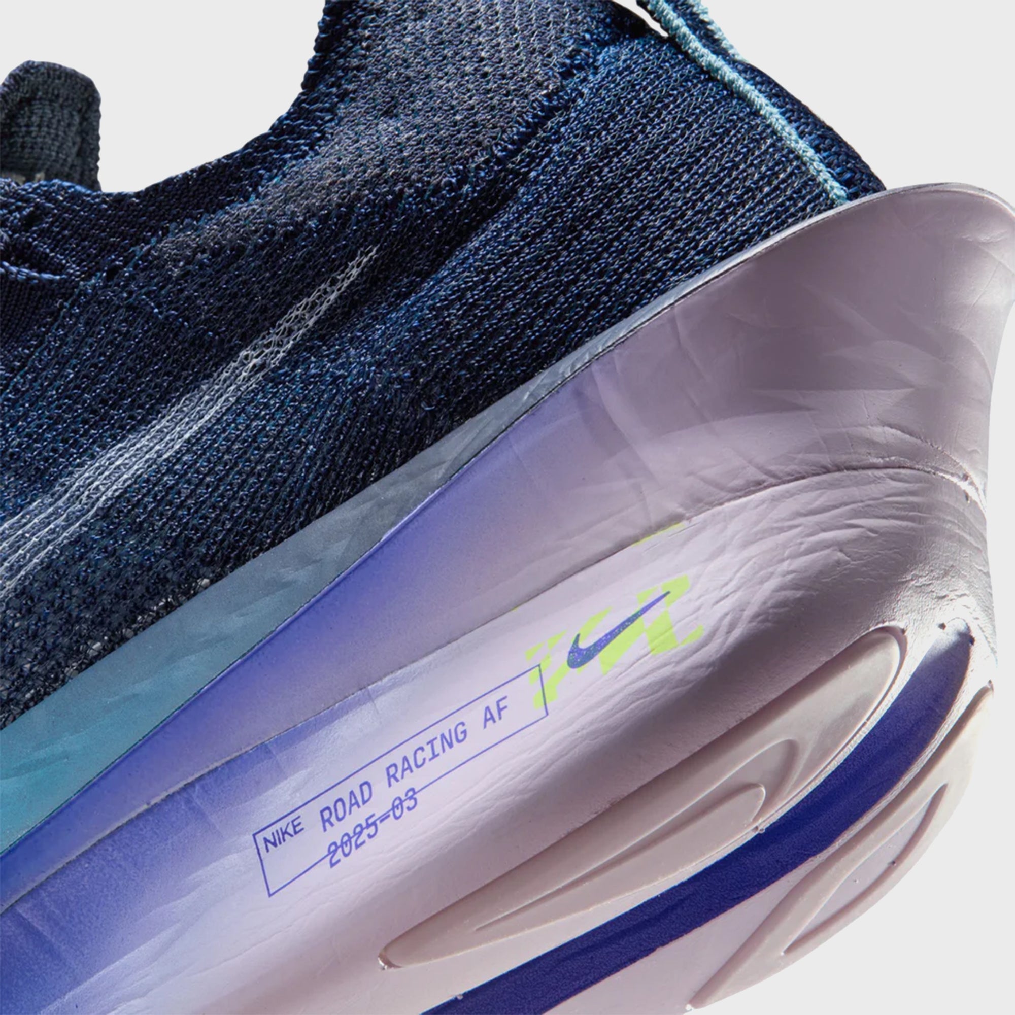 Nike Air Zoom Alphafly 3 - Obsidian / White / Persian Violet