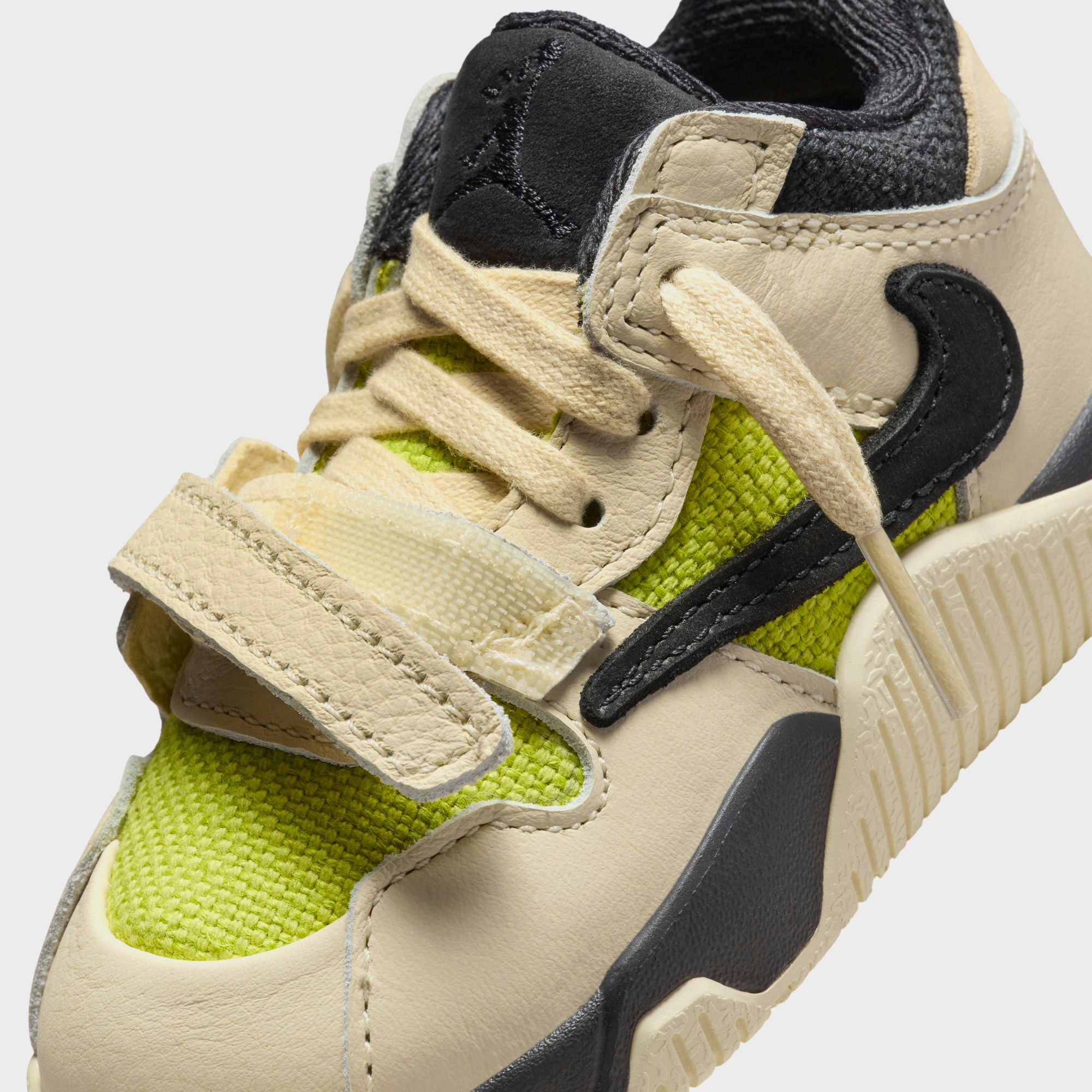 Jordan x Travis Scott TD Jumpman Jack TR - Bright Cactus