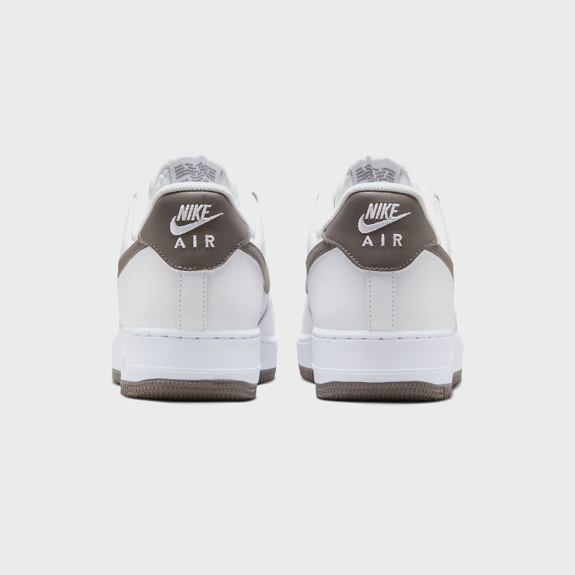 Nike Air Force 1 '07 - White / Cave Stone