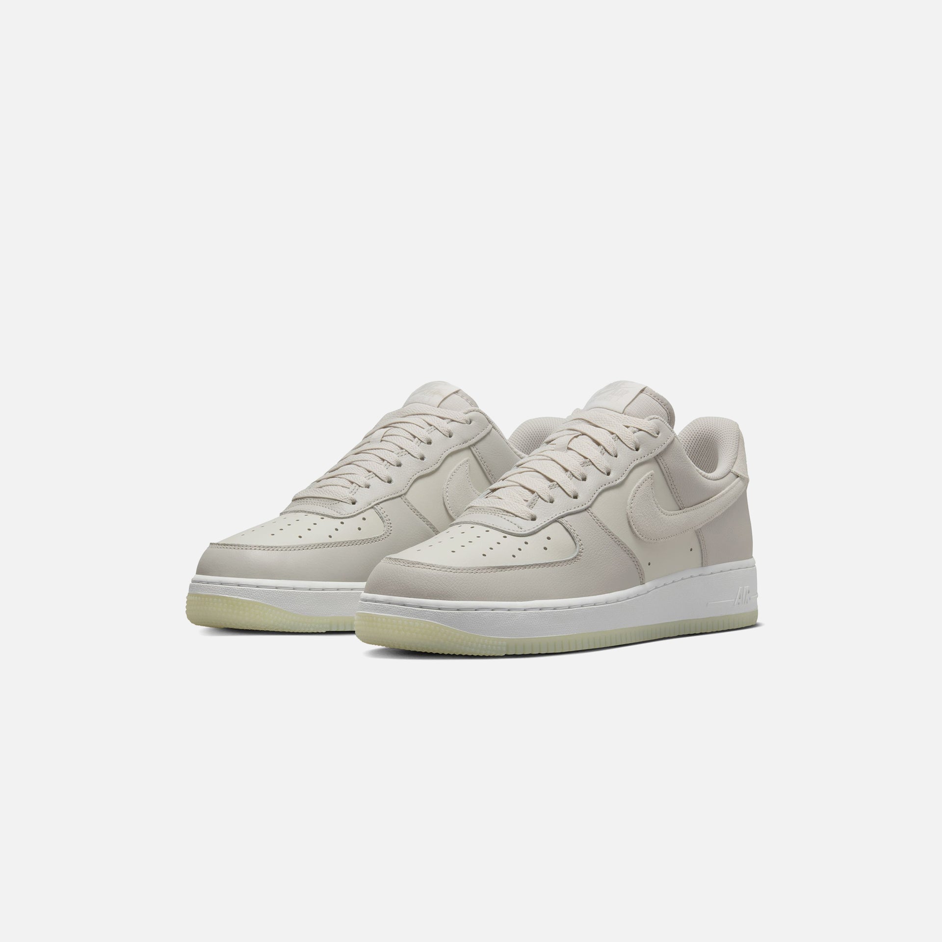 Nike Air Force 1 `07 LV8 - Light Bone / Summit White / Light Iron Ore