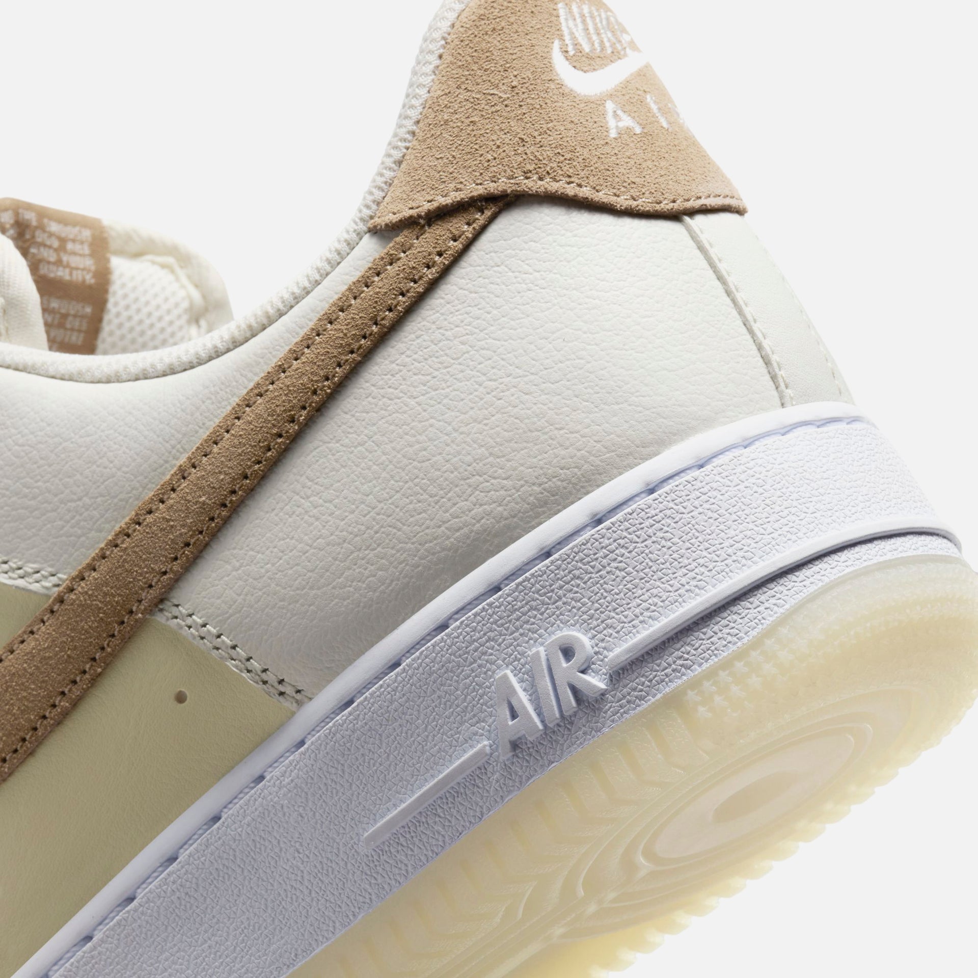 Nike Air Force 1 `07 Lv8 Low - Sail / Khaki / Coconut Milk / White