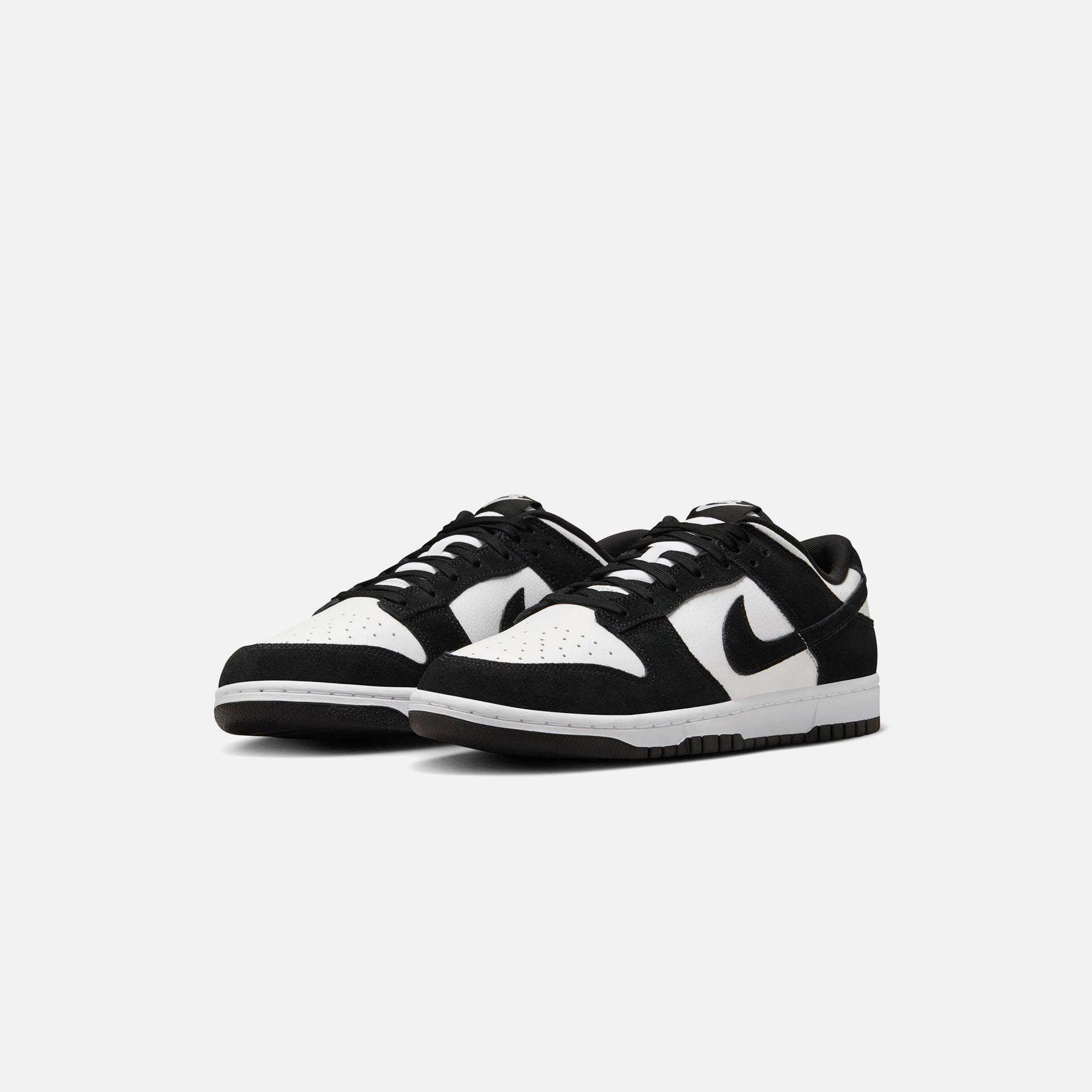 Nike Dunk Low Retro SE - White / Black