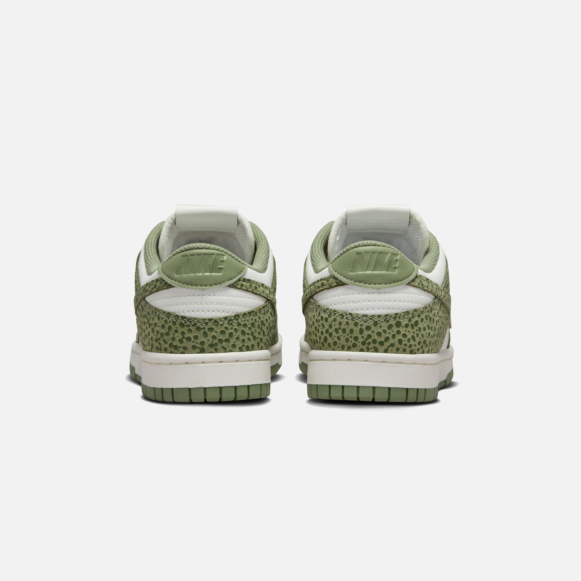 Nike WMNS Dunk Low PRM - Oil Green / Oil Green / Treeline / Sail