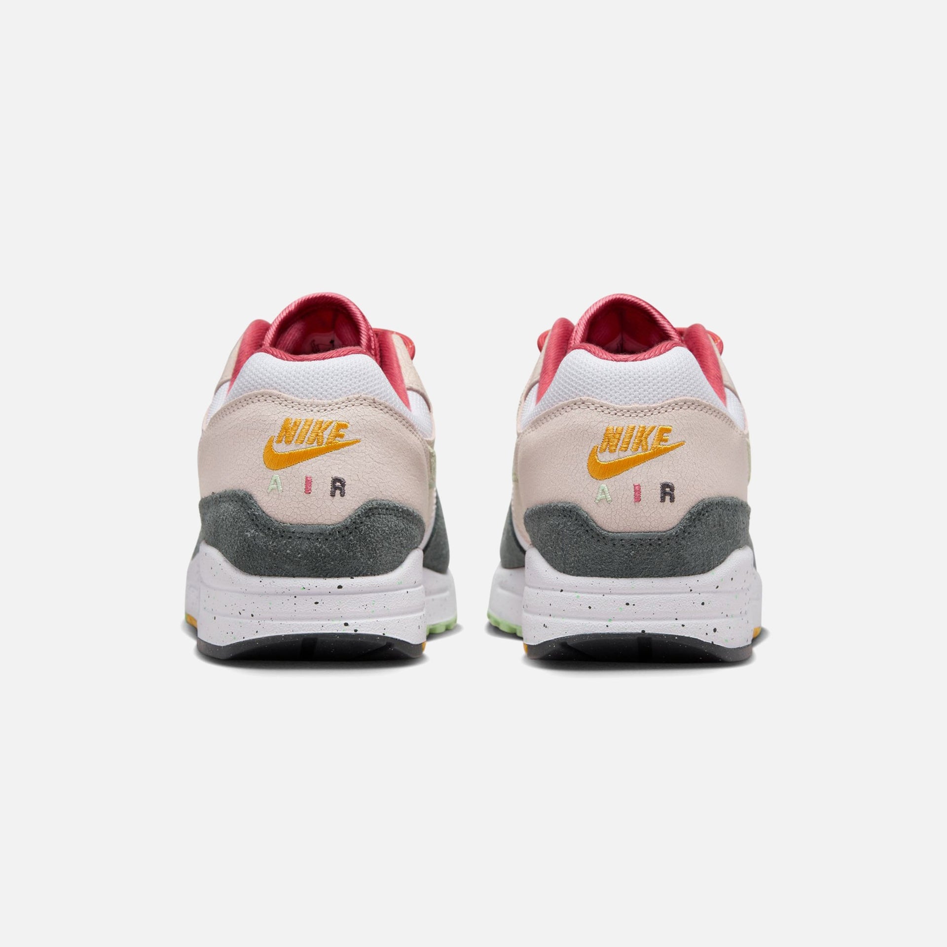 Nike Air Max 1 - Light Soft Pink / Vapor Green / Anthracite