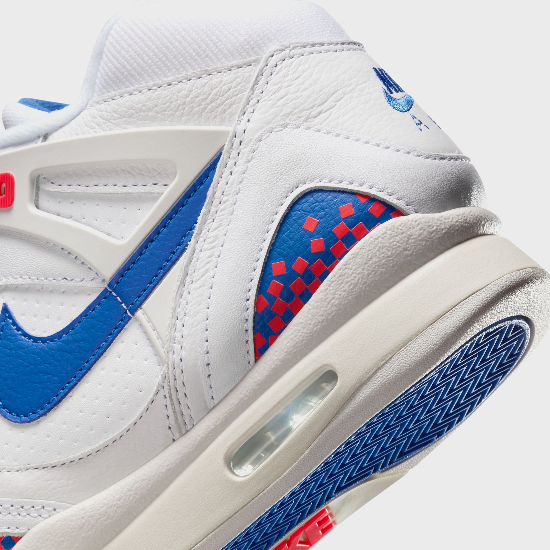 Nike Air Tech Challenge 2 - White / Royal Blue / Laser Crimson