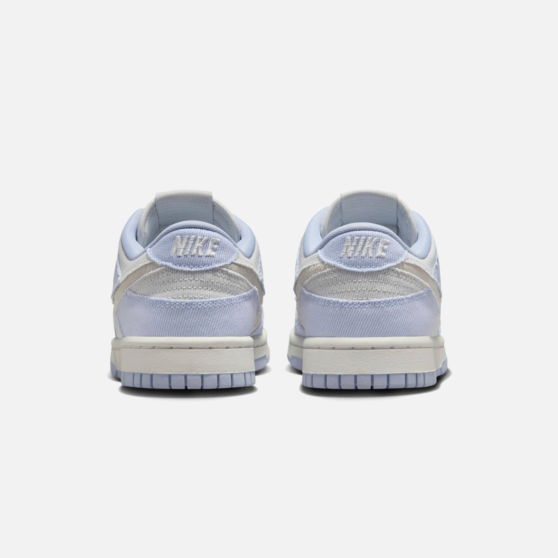 Nike WMNS Dunk Low - Sea Ghost / Summit White / Platinum