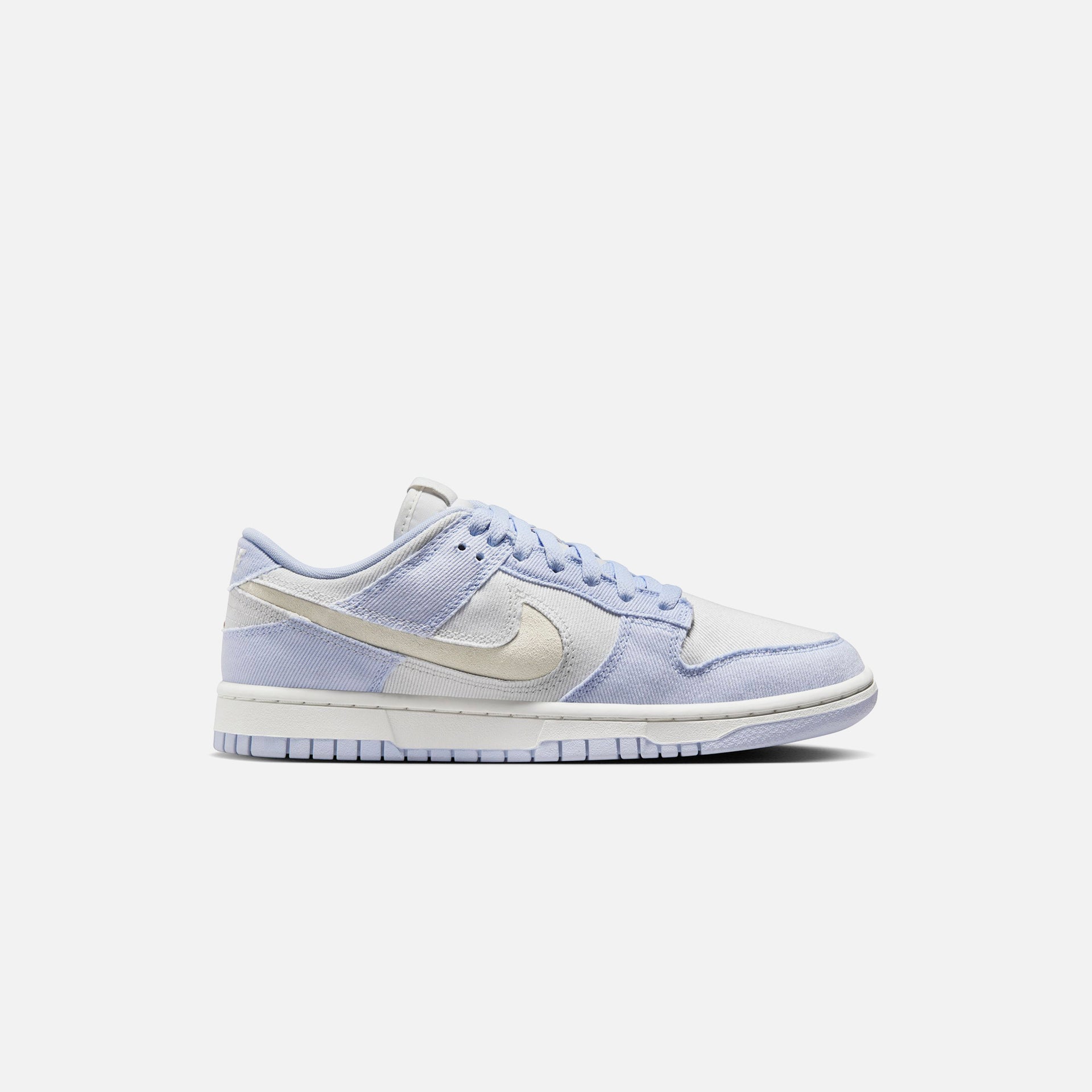 Nike WMNS Dunk Low - Sea Ghost / Summit White / Platinum