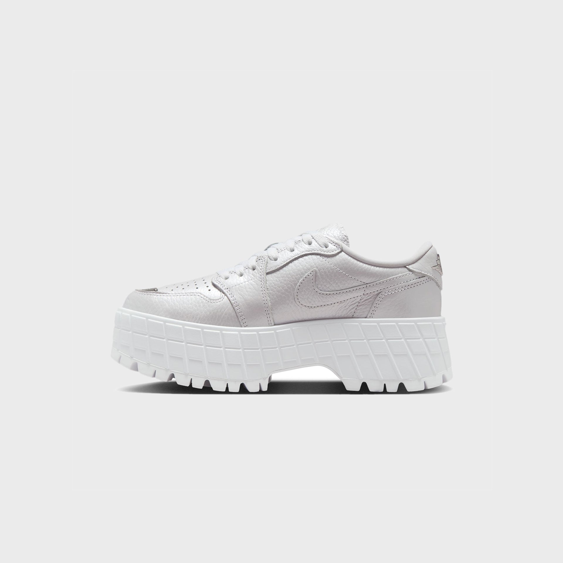 Nike Air Jordan 1 Brooklyn Low - White / Metallic Silver