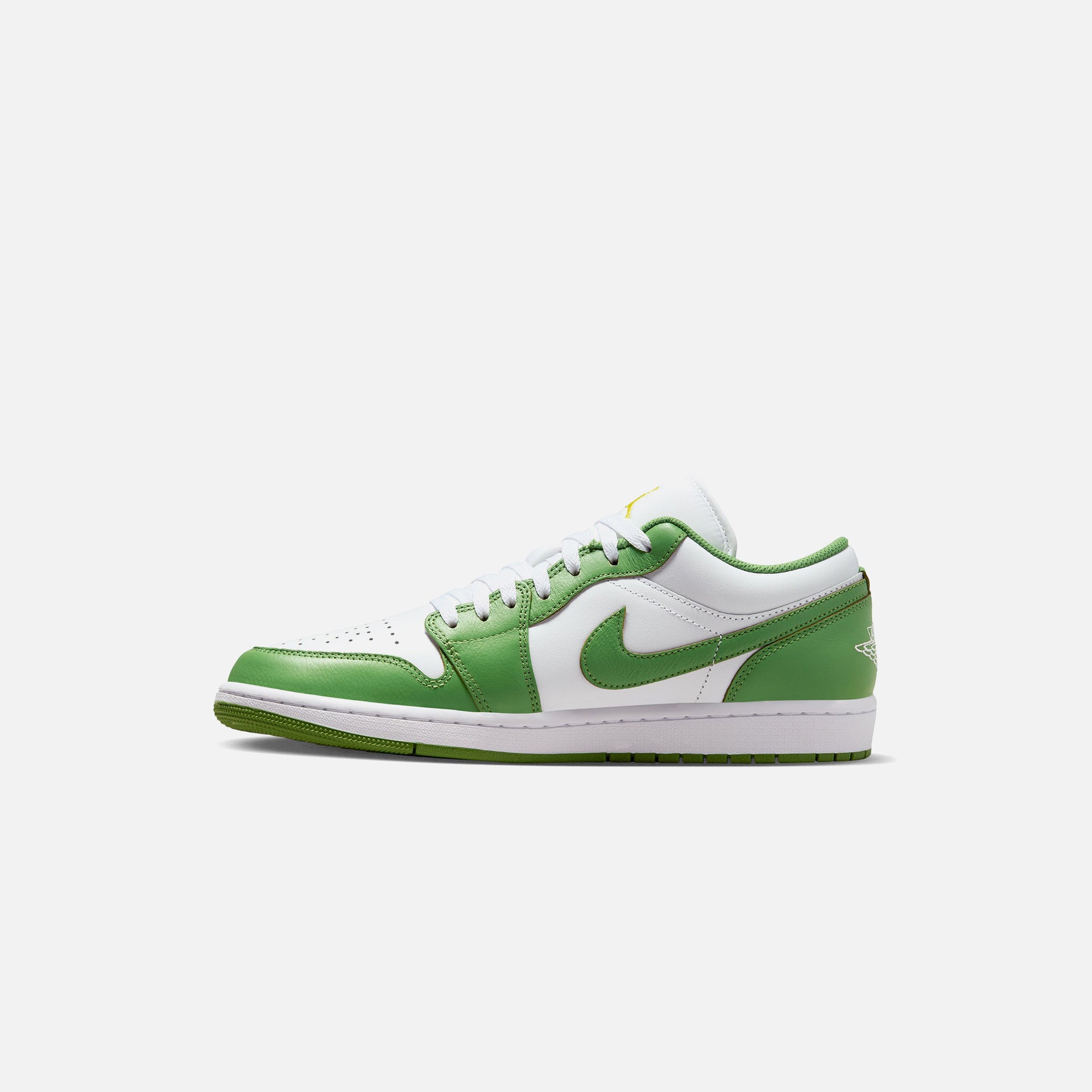 Jordan Air Jordan 1 Low SE - White / Chlorophyll / Lightening