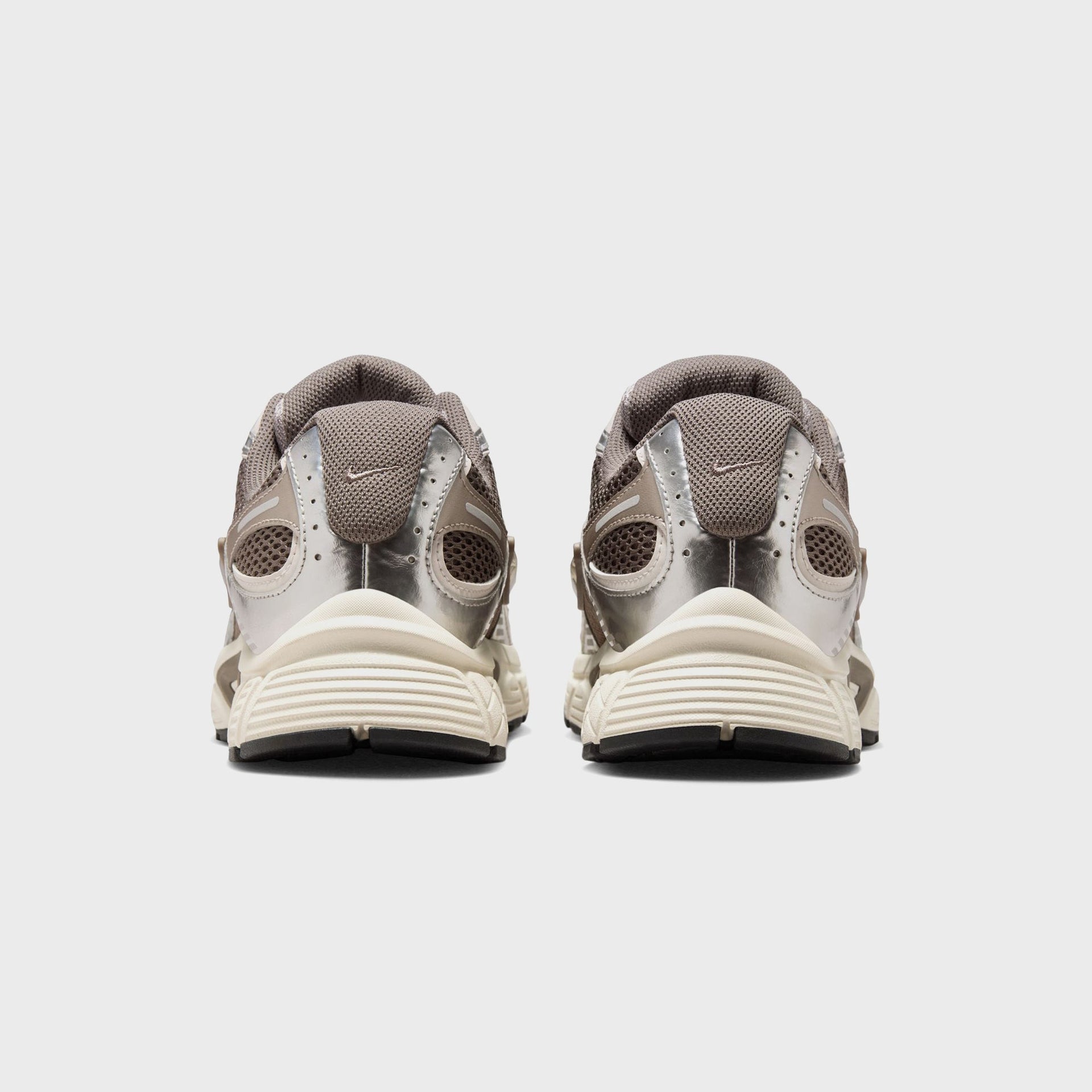 Nike V5 Rnr - Cave Stone / Black / College Grey / Vast Grey