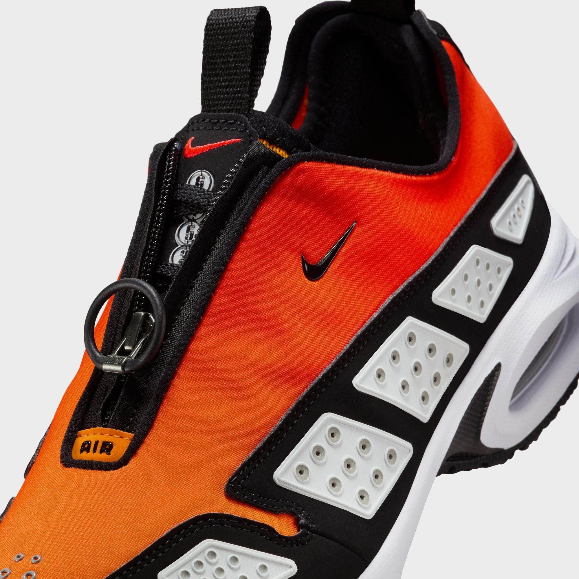 Nike Air Max SNDR - Bright Crimson / Black / Bright Ceramic – Kith