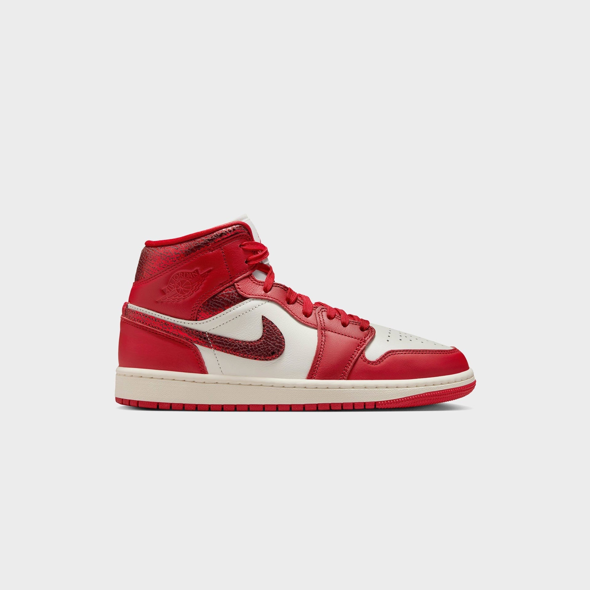 Nike Air Jordan 1 Mid - Sail / Team Red / Varsity Red