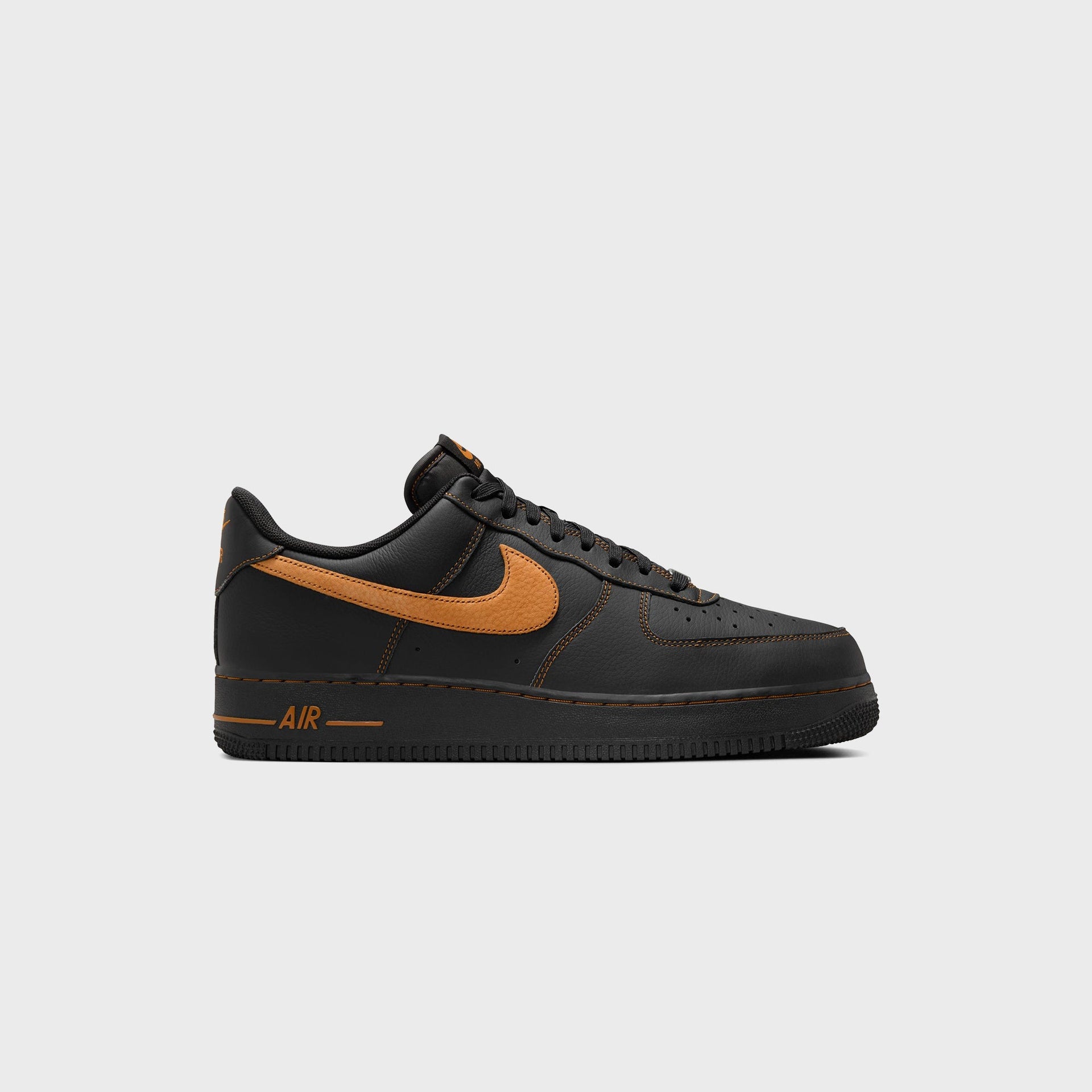 Nike Air Force 1 '07 LV8 - Black / Desert Ochre