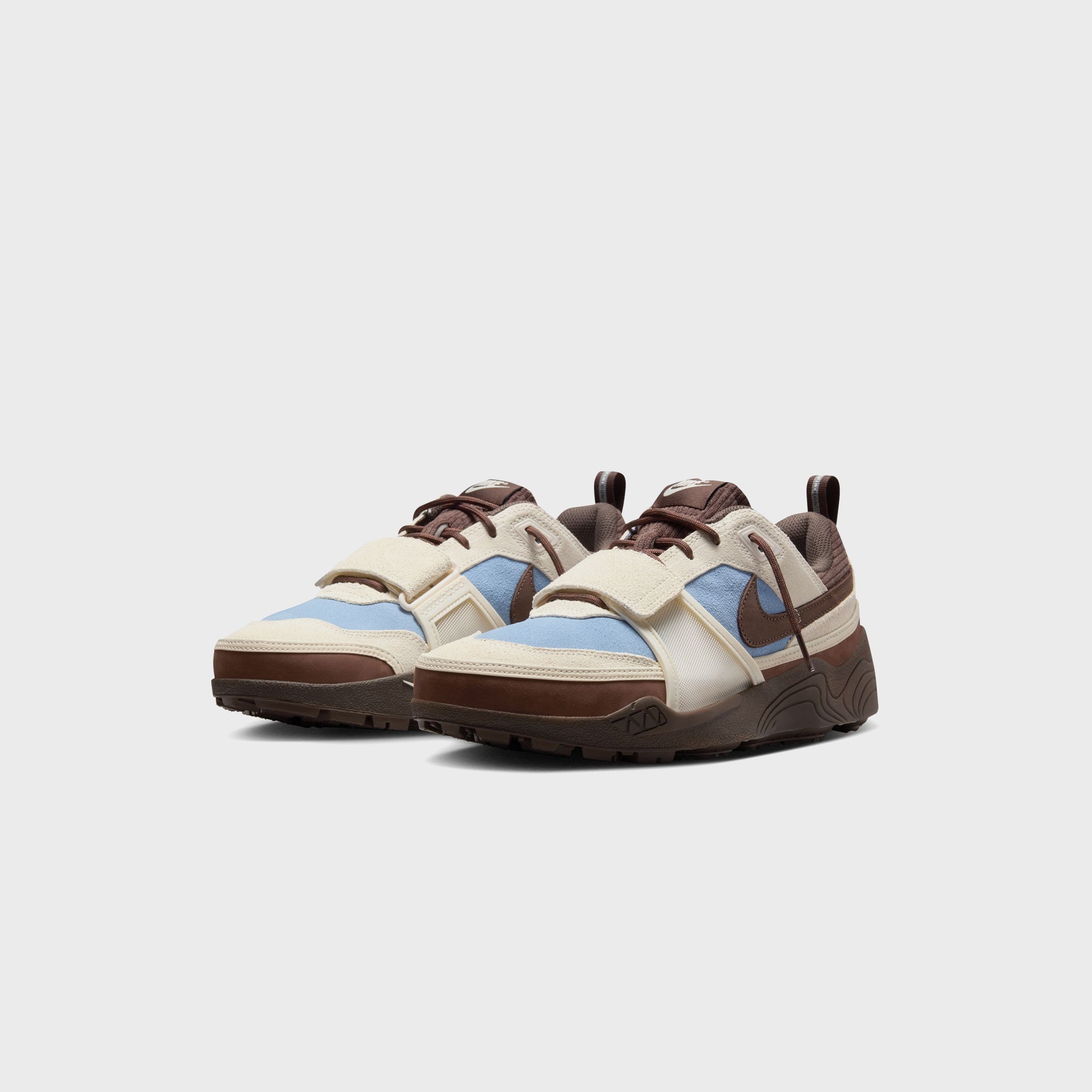 Nike x Travis Scott Jumpman Jack Zoom Field Jaxx - Leche