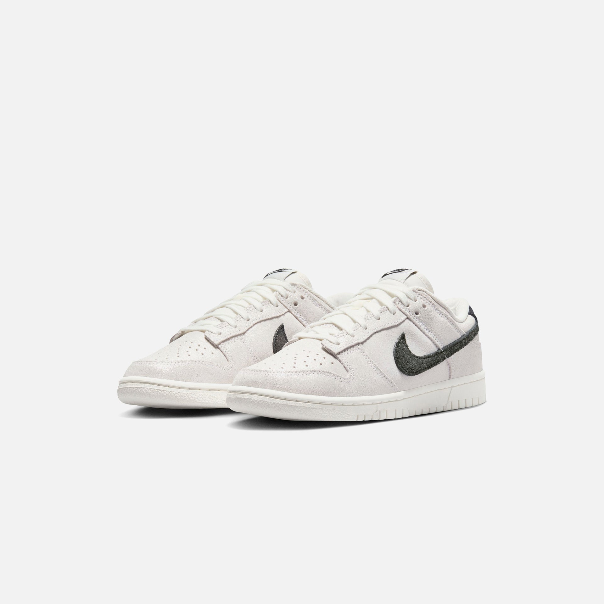 Nike Dunk Low Se - White / Black / Team Red