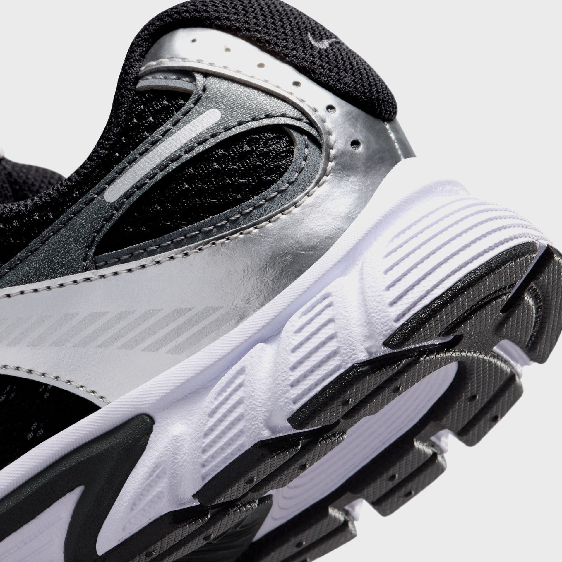 Nike GS V5 Rnr - Black / Anthracite / Smoke Grey