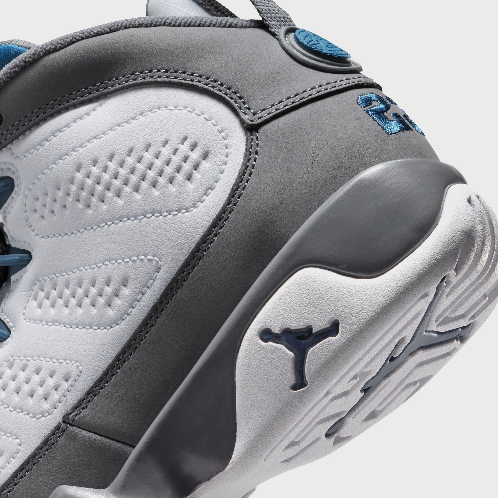 Jordan GS Air Jordan 9 Retro - White / French Blue / Flint Grey