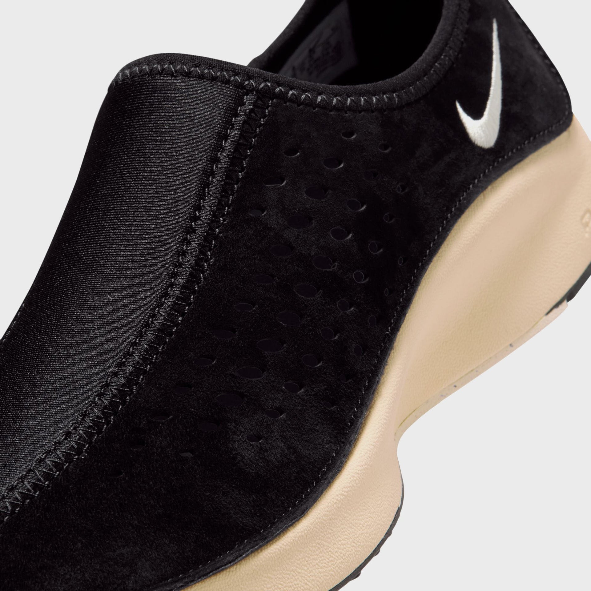 Nike WMNS Air Superfly Moc - Black / Muslin