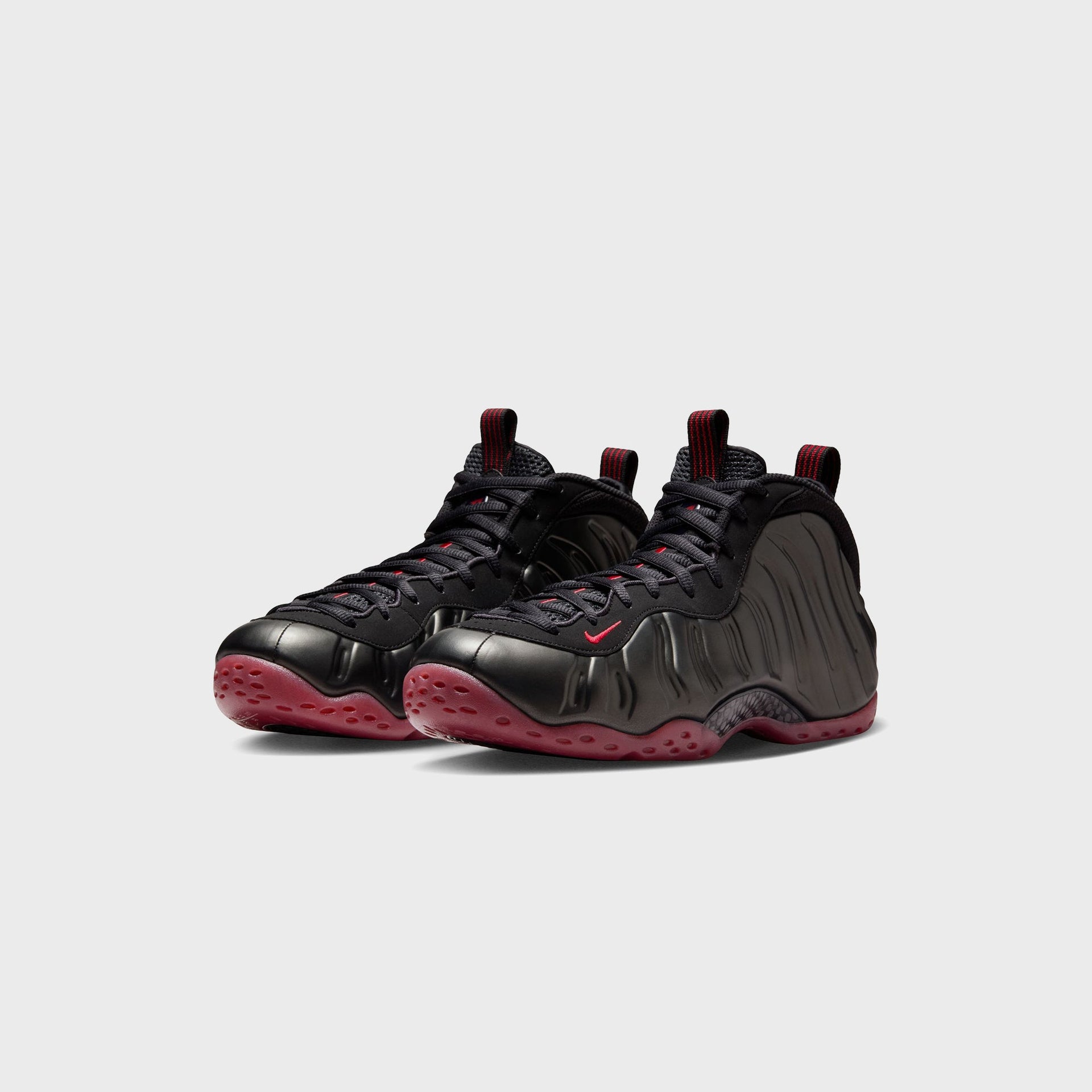 Nike Air Foamposite One - Black / Varsity Red