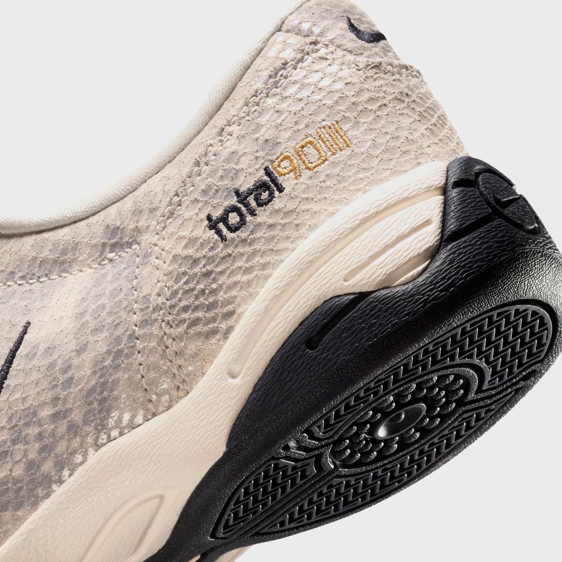 Nike WMNS T90 SP - Pale Ivory / Black