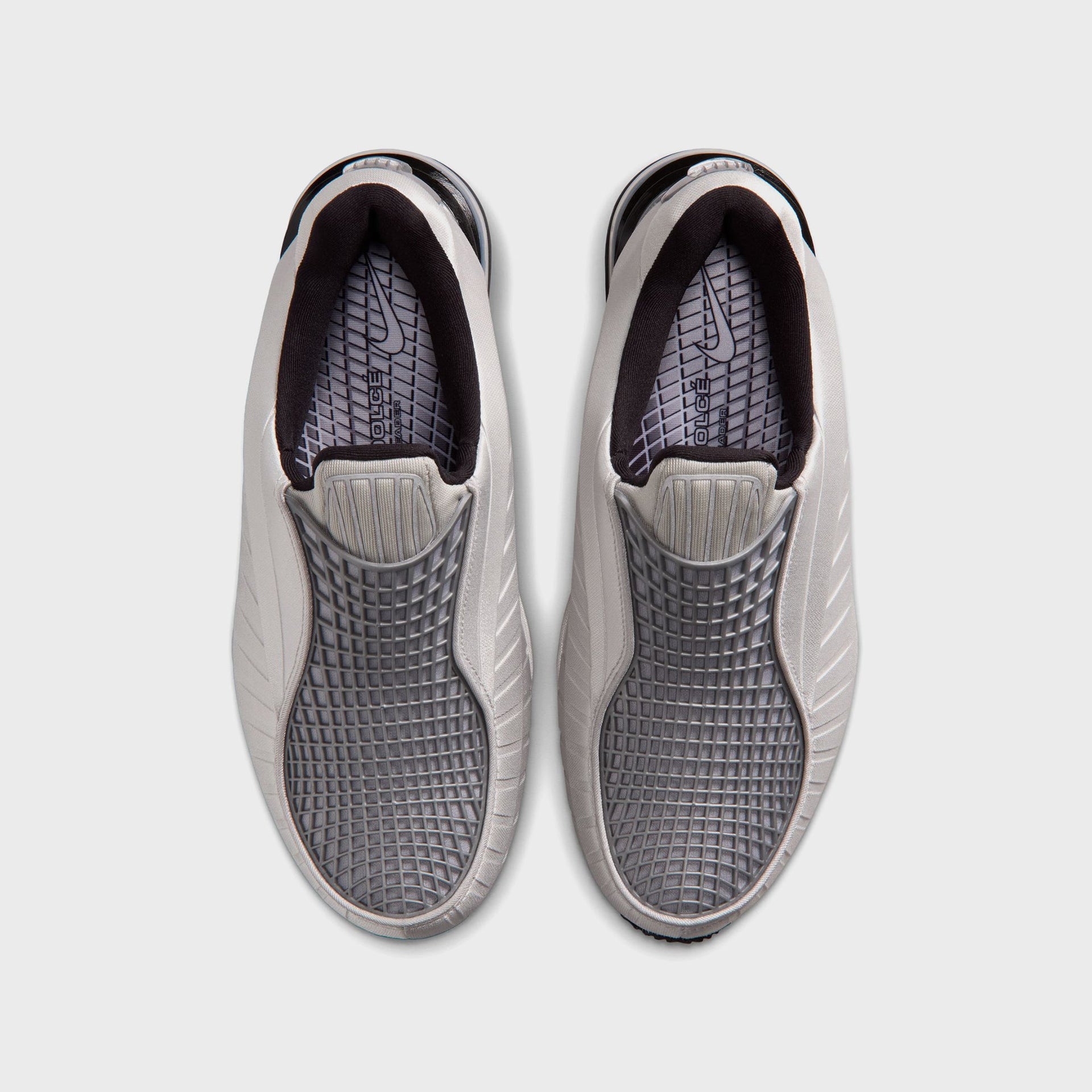 Nike WMNS Air Max Dolce - Metallic Silver / Black