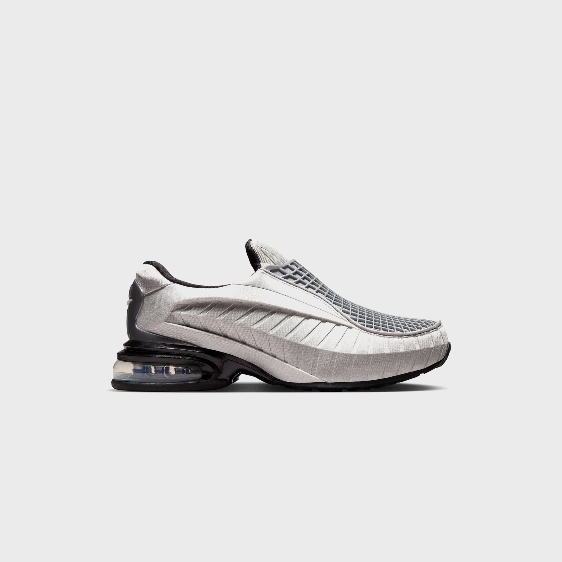 Nike WMNS Air Max Dolce - Metallic Silver / Black
