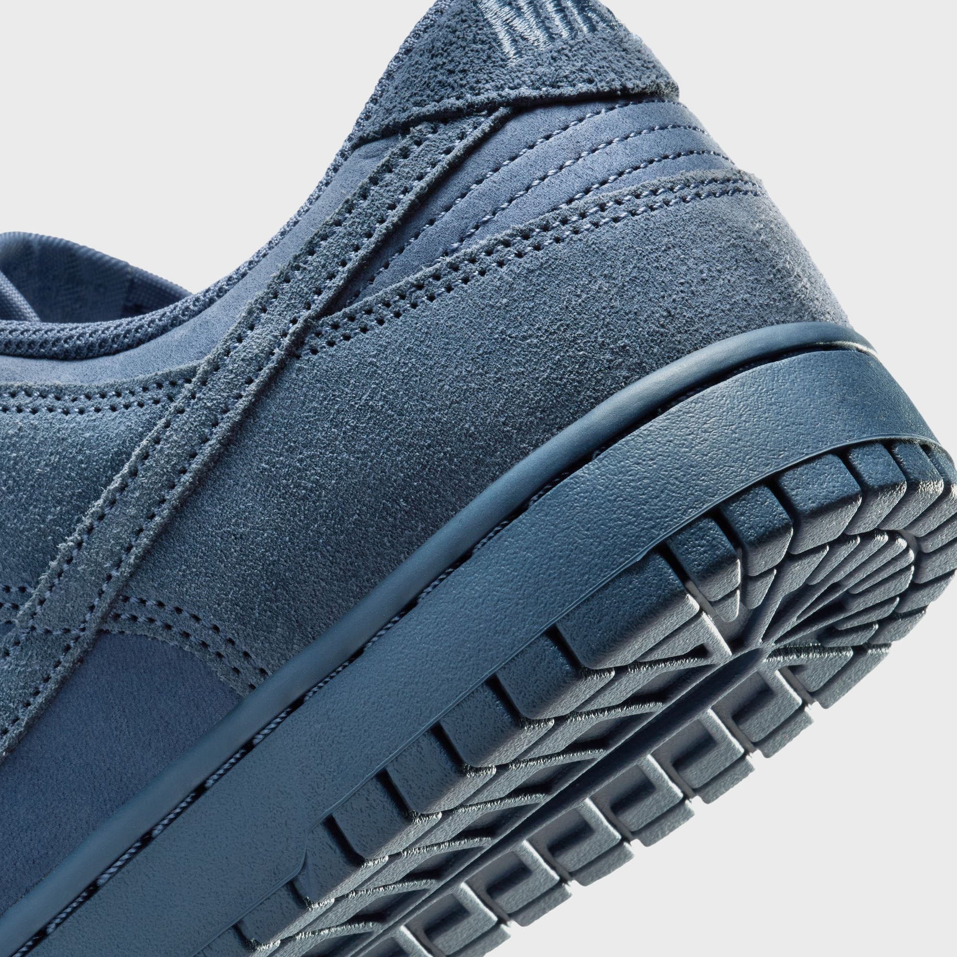 Nike Dunk Low Retro SE - Diffused Blue