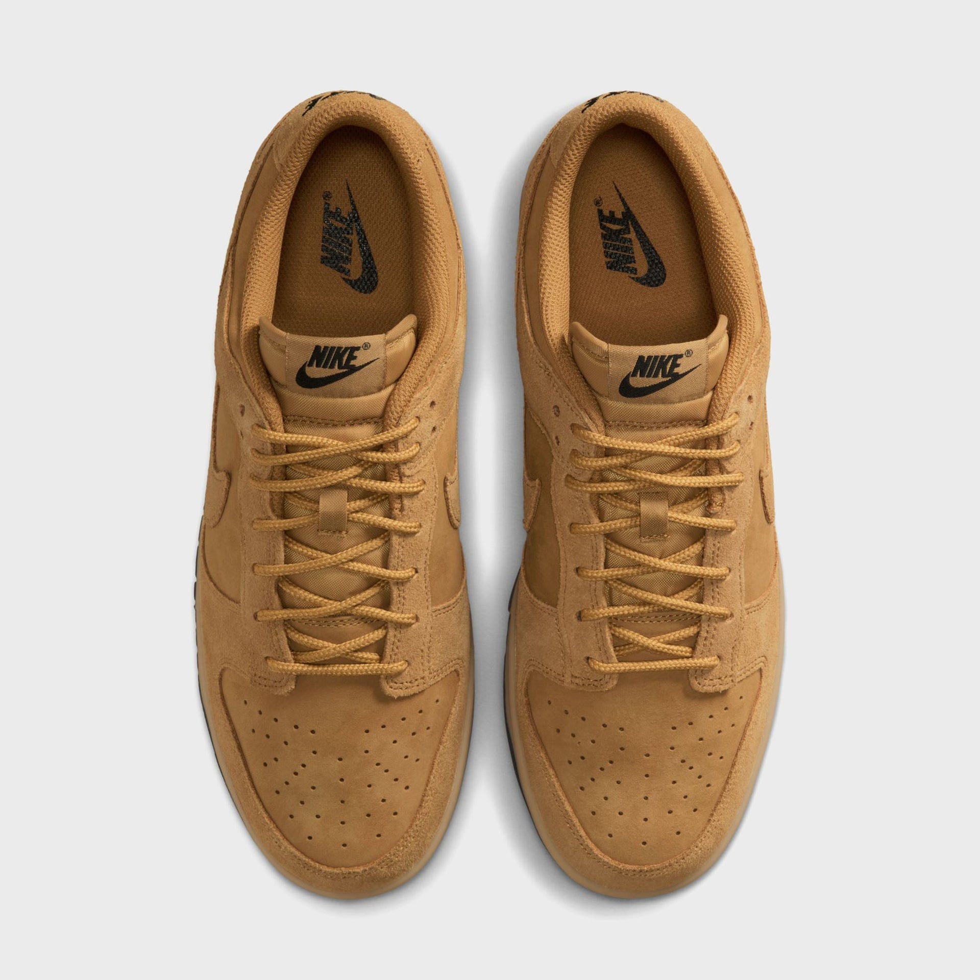 Nike Dunk Low Retro SE - Wheat / Black
