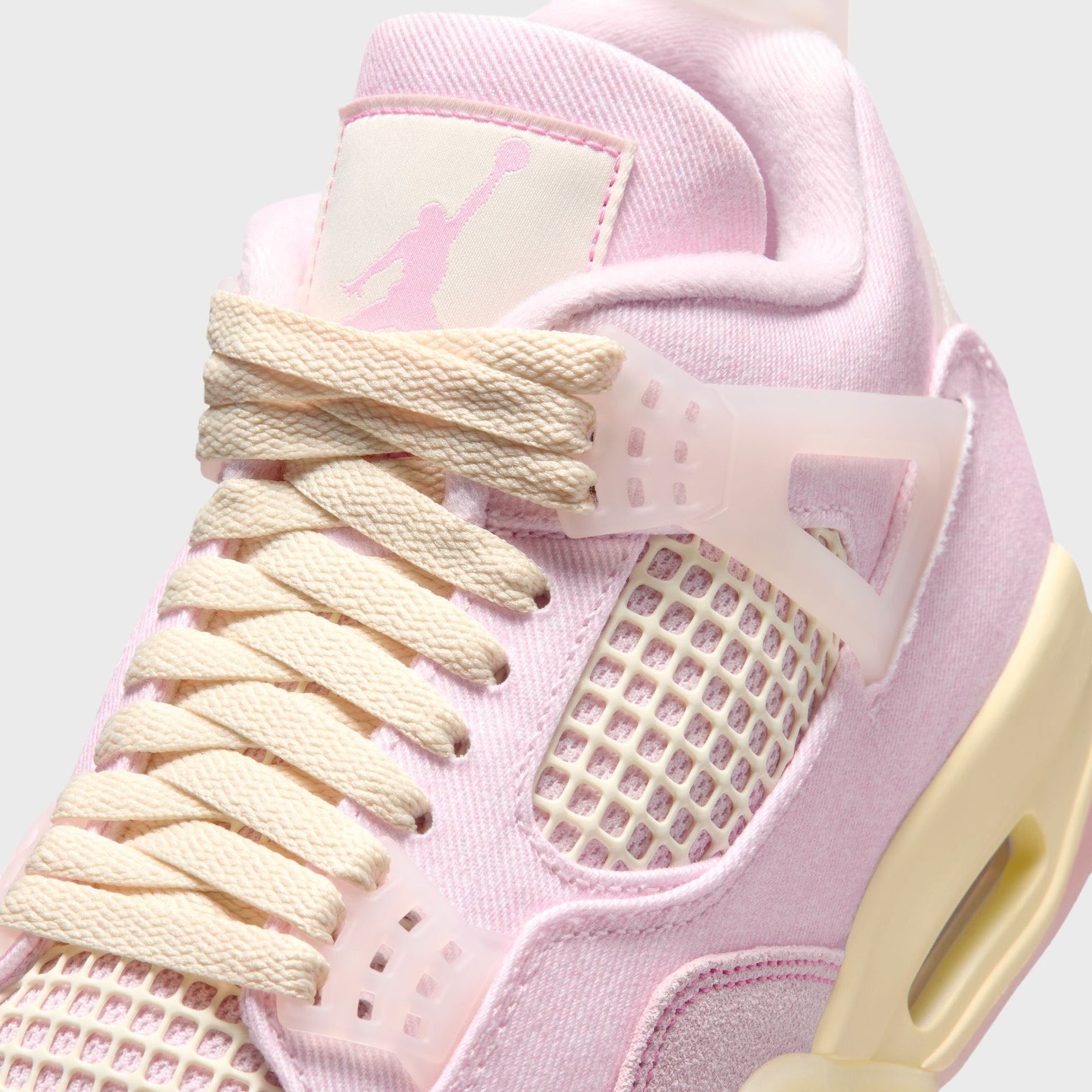Jordan WMNS Air Jordan 4 - Pearl Pink / Iced Carmine / Coconut Milk