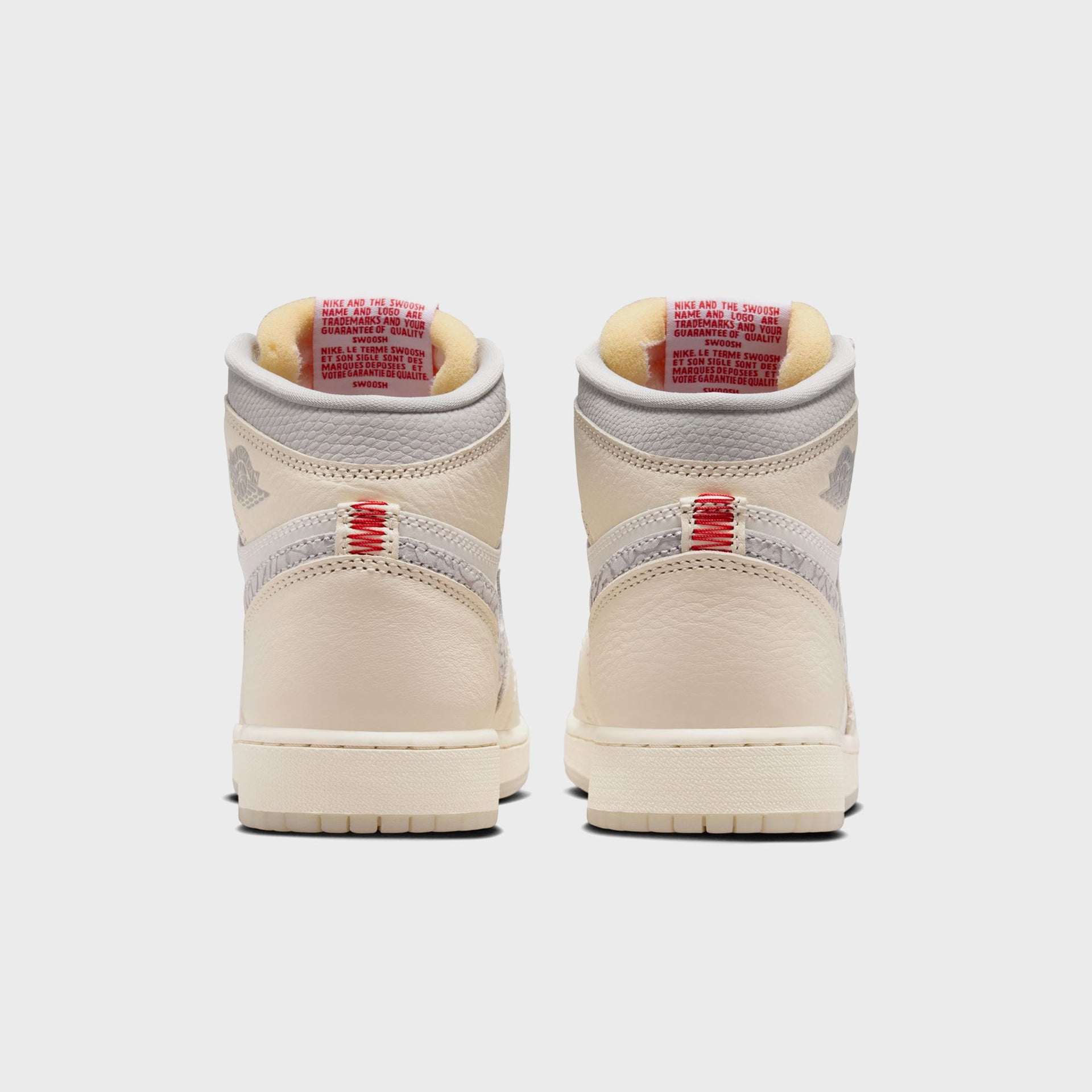 Jordan GS Air Jordan 1 Retro High OG - Sail / University Red / Pale Ivory / Coconut Milk / Phantom