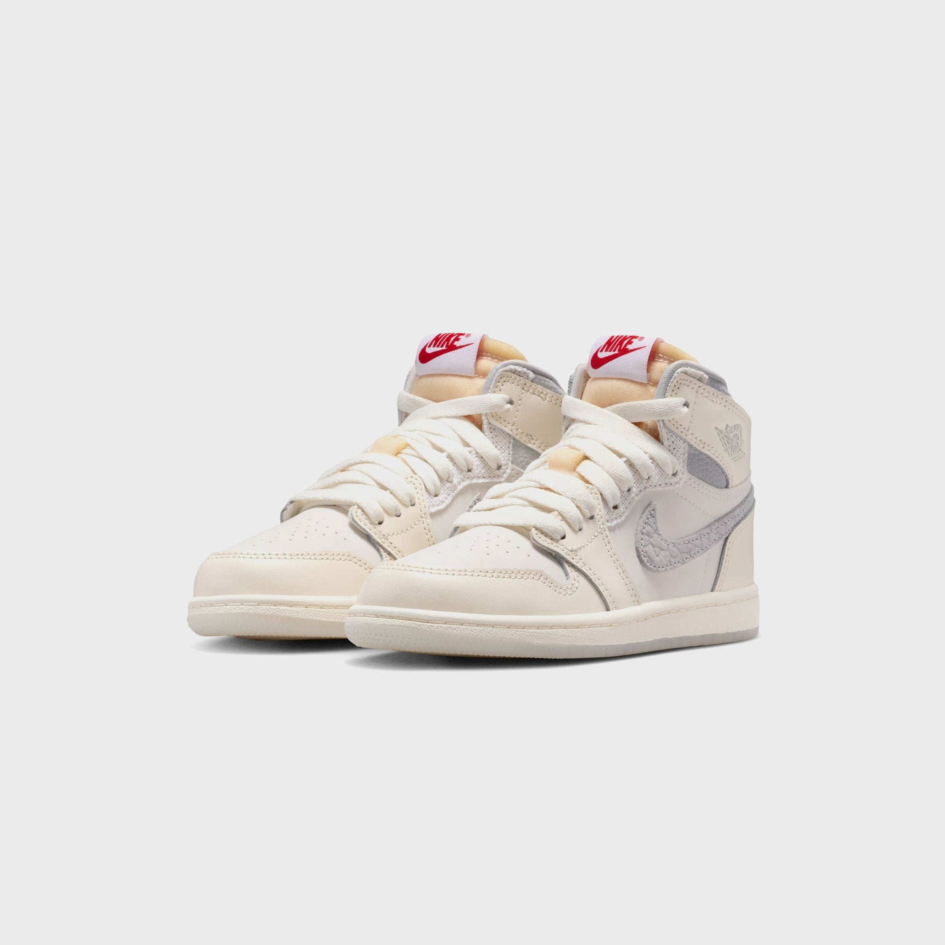Jordan PS Air Jordan 1 Retro High OG - Sail / University Red/ Pale Ivory / Coconut Milk / Phantom