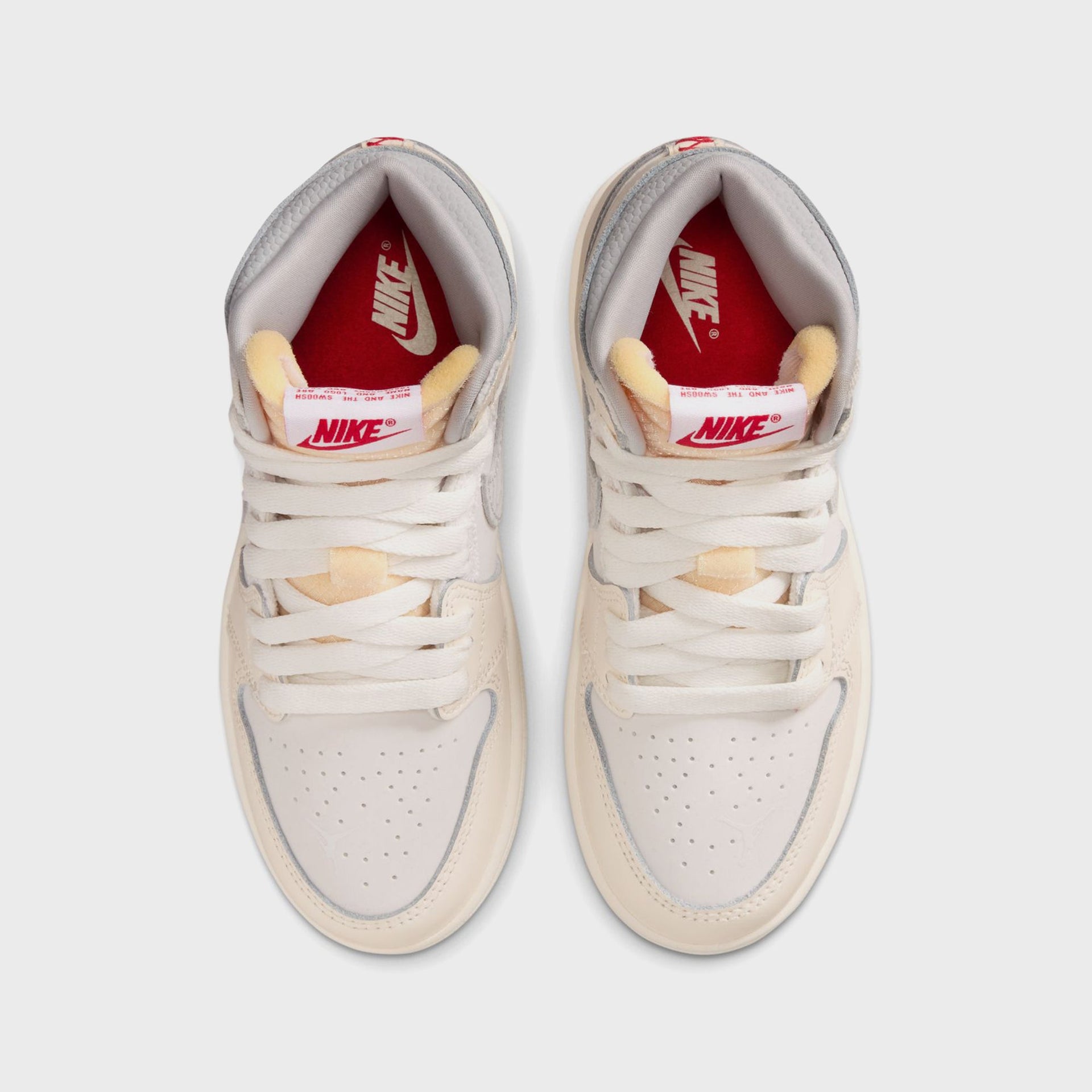 Jordan PS Air Jordan 1 Retro High OG - Sail / University Red/ Pale Ivory / Coconut Milk / Phantom