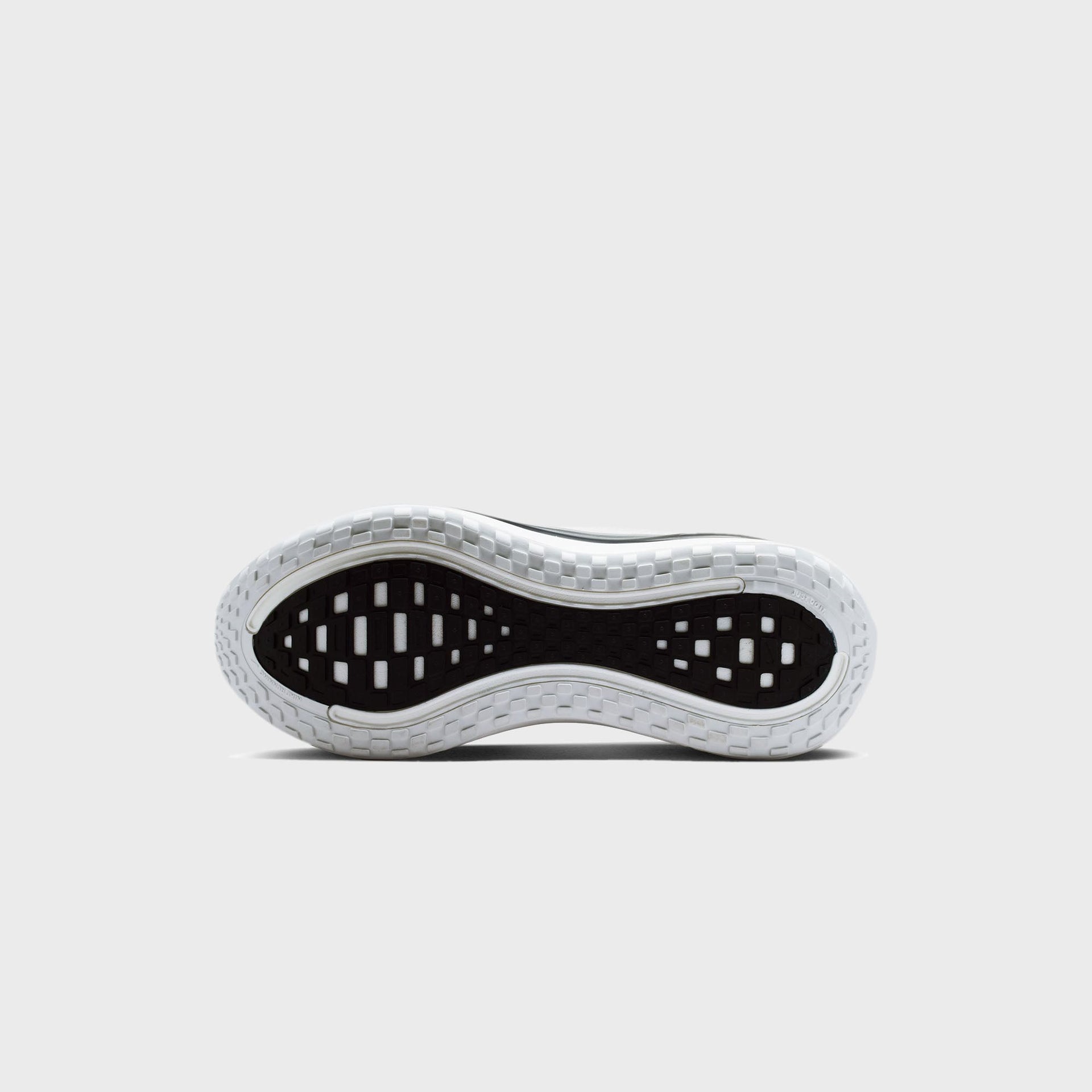 Nike Vomero Plus - White / Black / Cool Grey / Metallic Silver