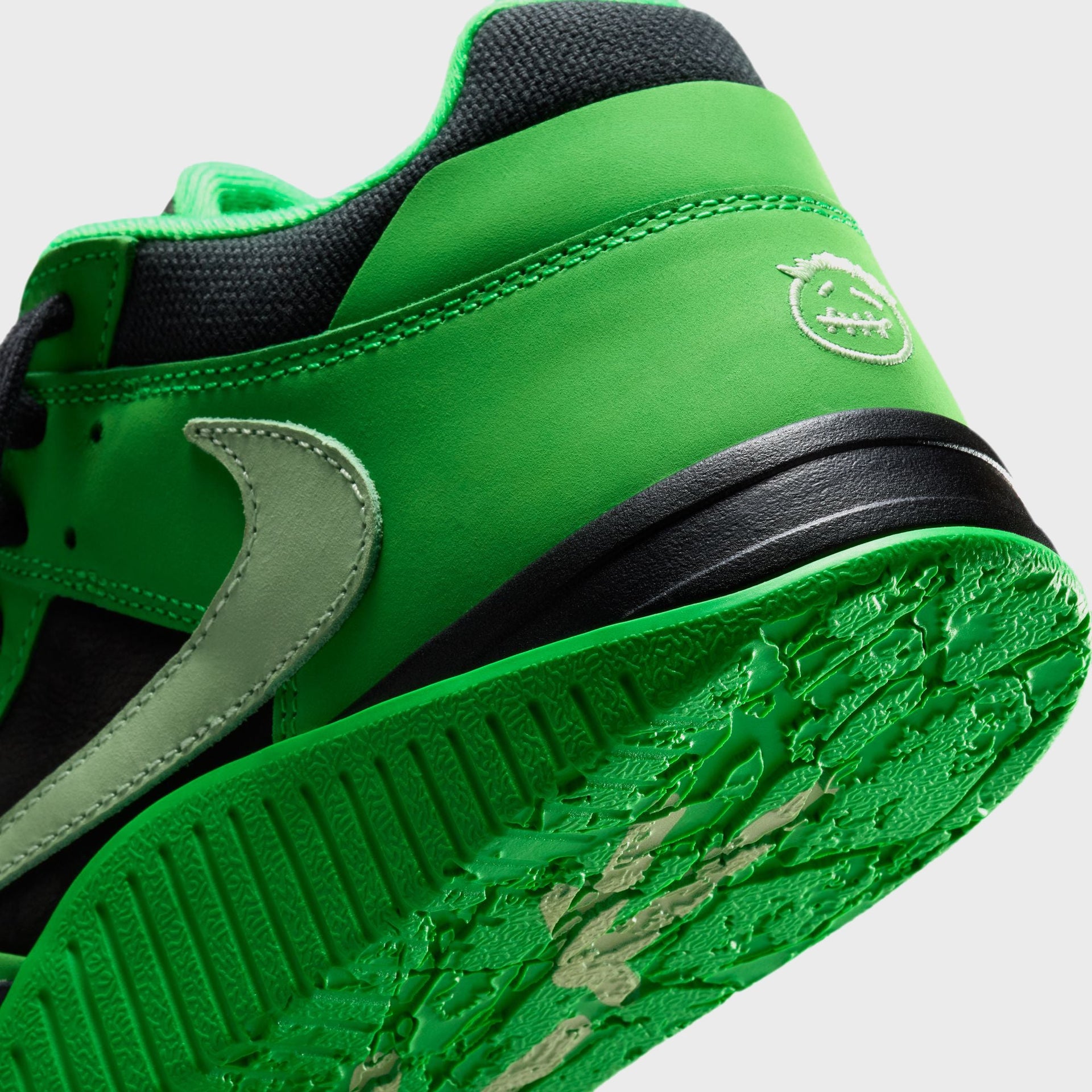 Jordan x Travis Scott Jumpman Jack TR - Green Spark / Vapor Green / Black