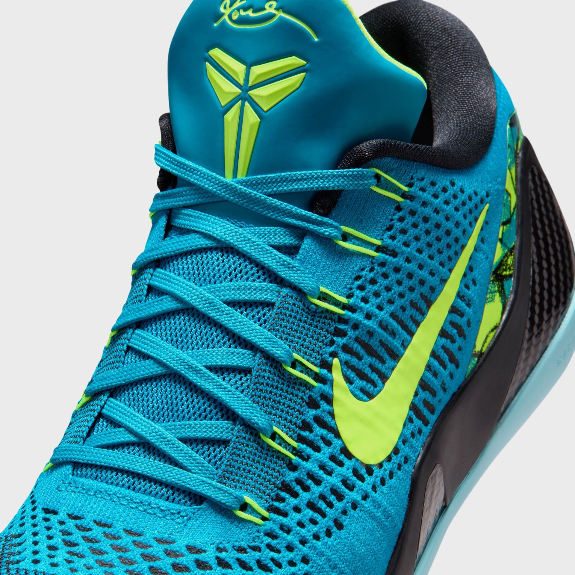 Nike Kobe 9 Elite Low Protro - Neo Turquoise / Volt / Midnight Navy