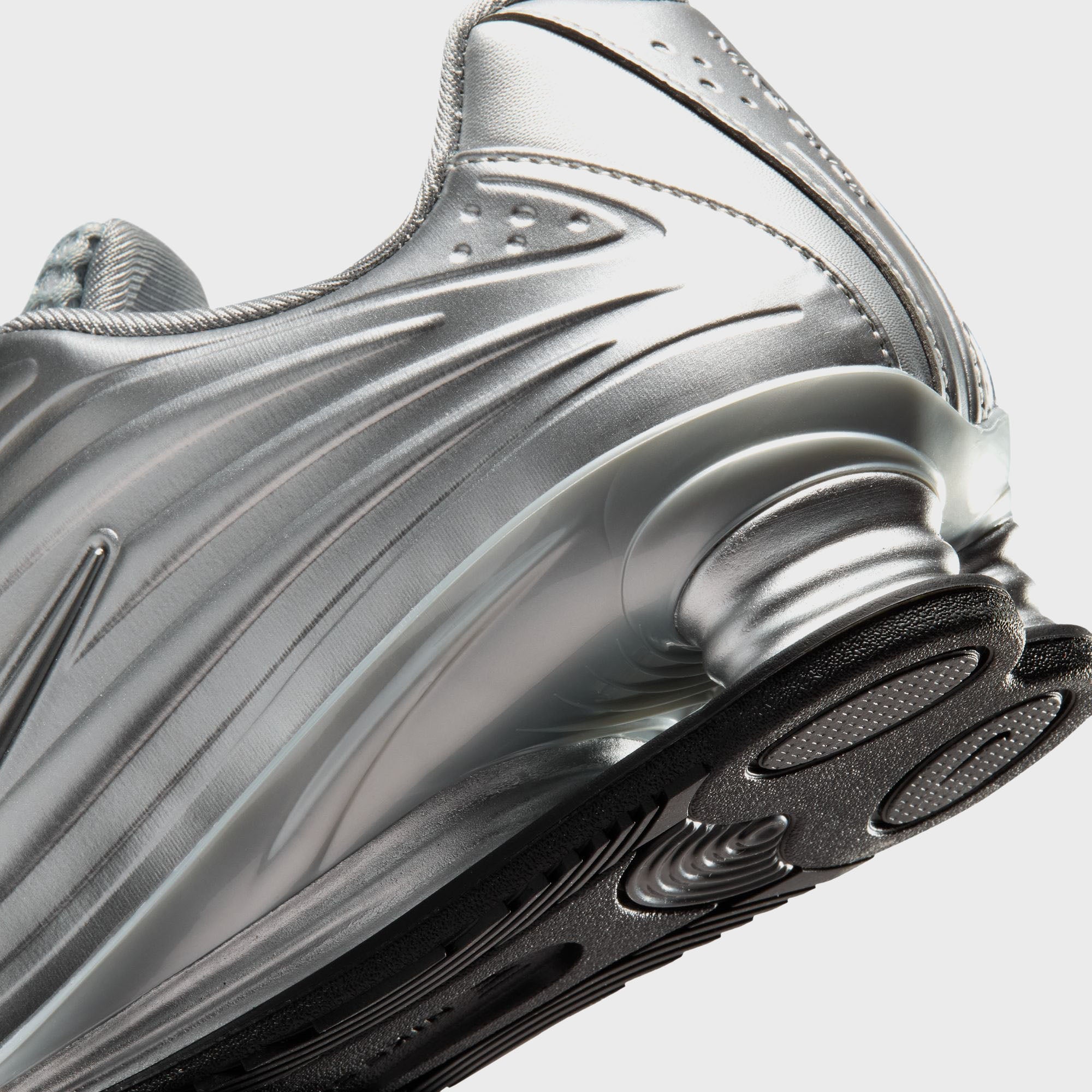 Nike WMNS Shox Z - Silver / Black / Metallic Silver – Kith Canada