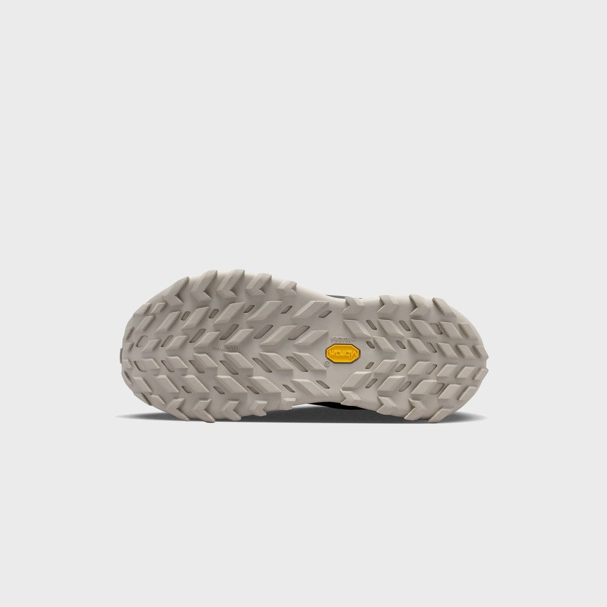 Nike ACG Zegama Hike - Black / Ironstone / Cream