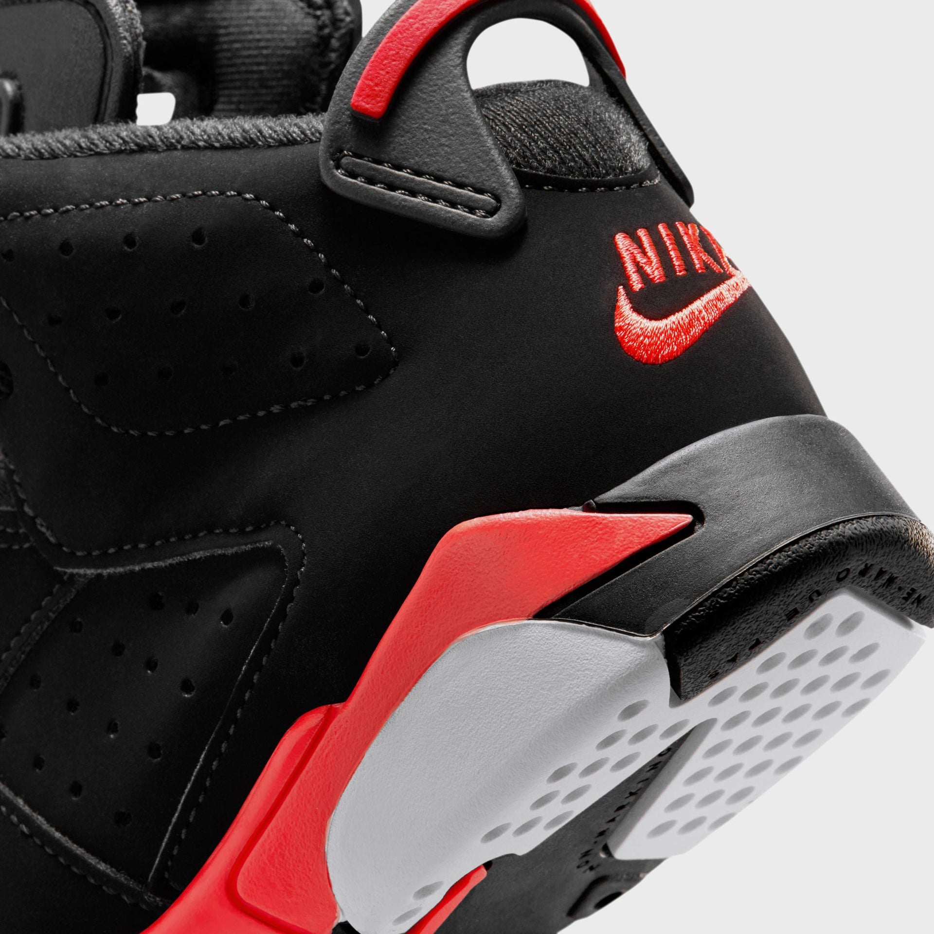 Jordan PS Air Jordan 6 Retro - Black / Light Crimson