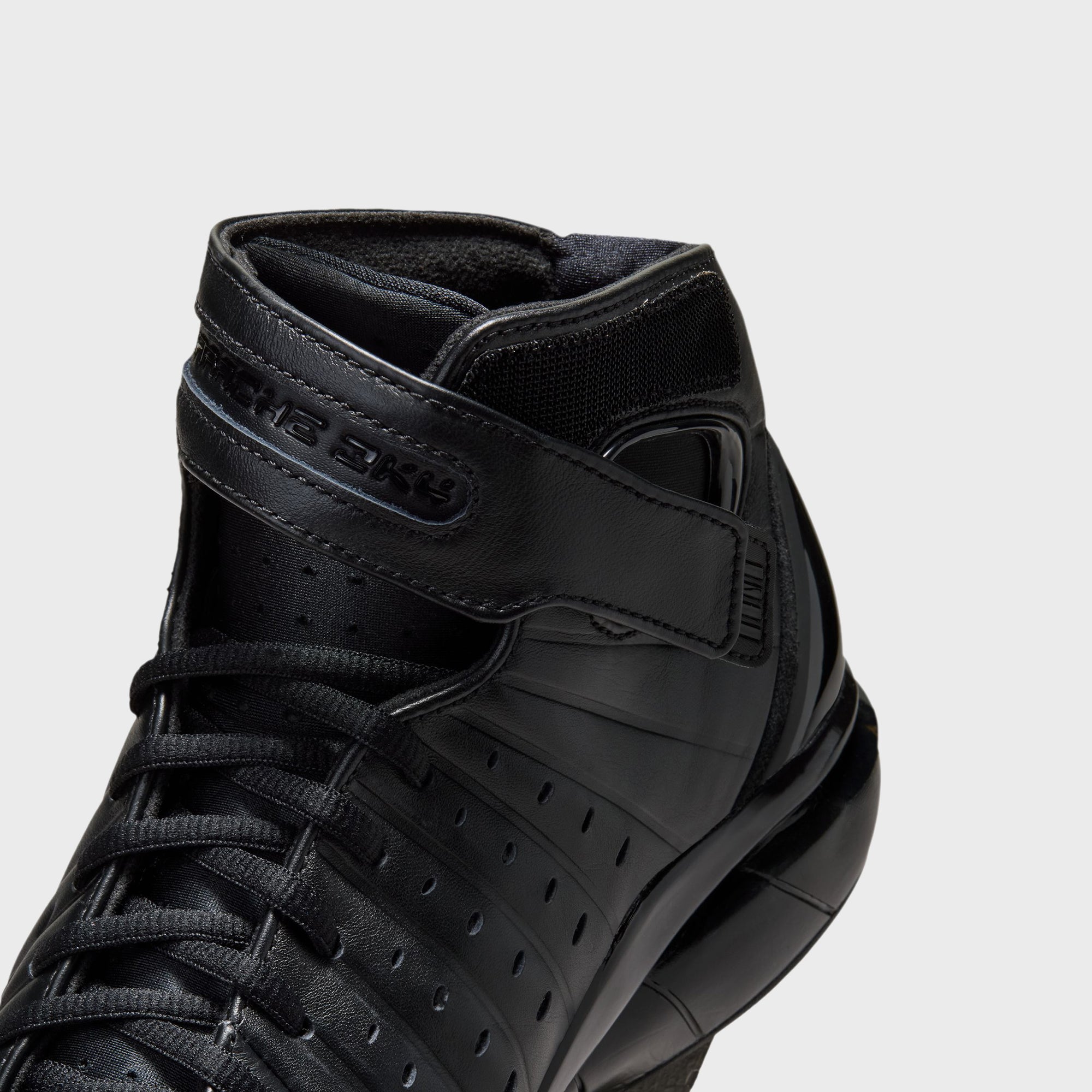 Nike Air Zoom Huarache 2K4 OT - Black / Black – Kith Canada