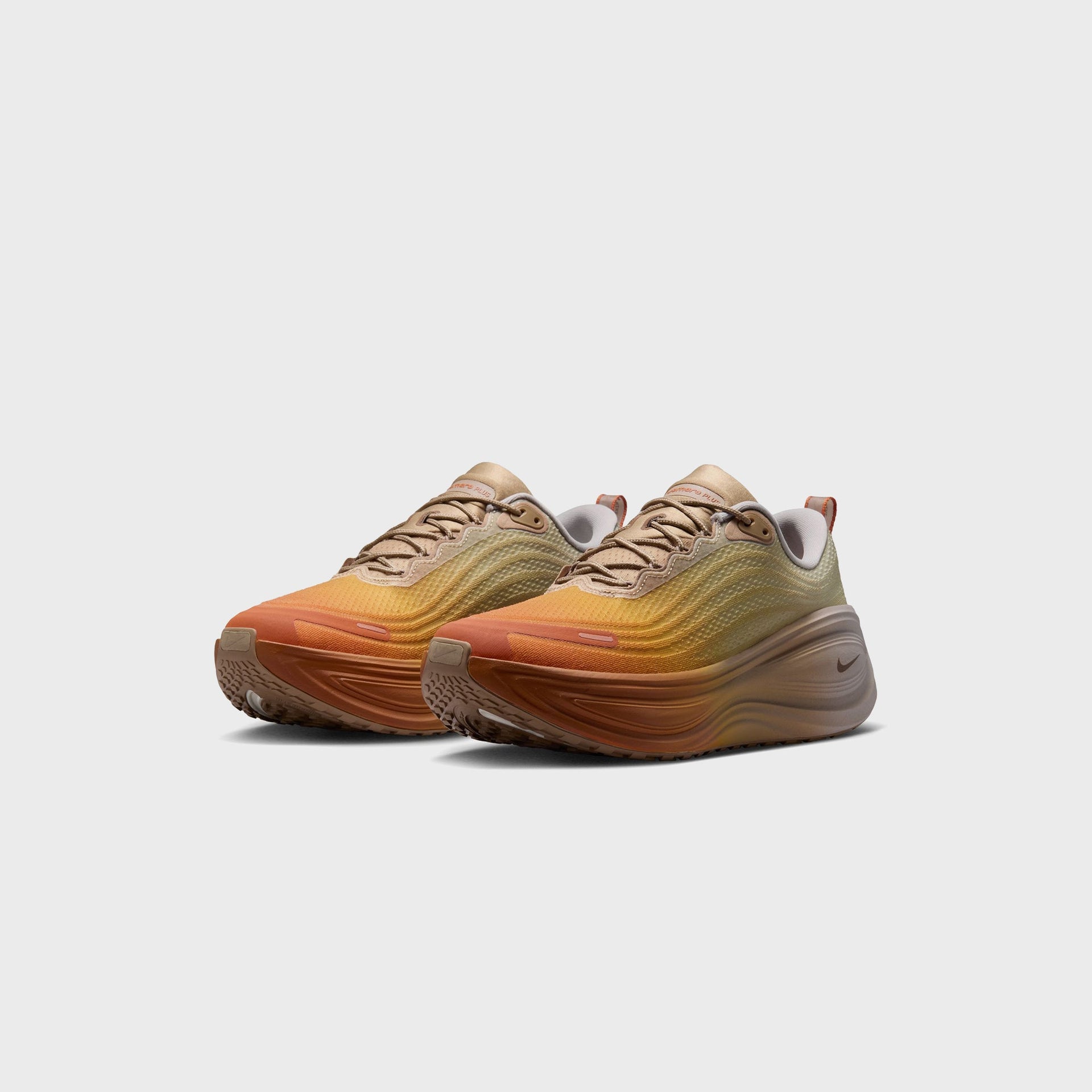 Nike Vomero Plus - Desert Camo / Yukon Brown / Ceramic / College Grey / Smoke Grey