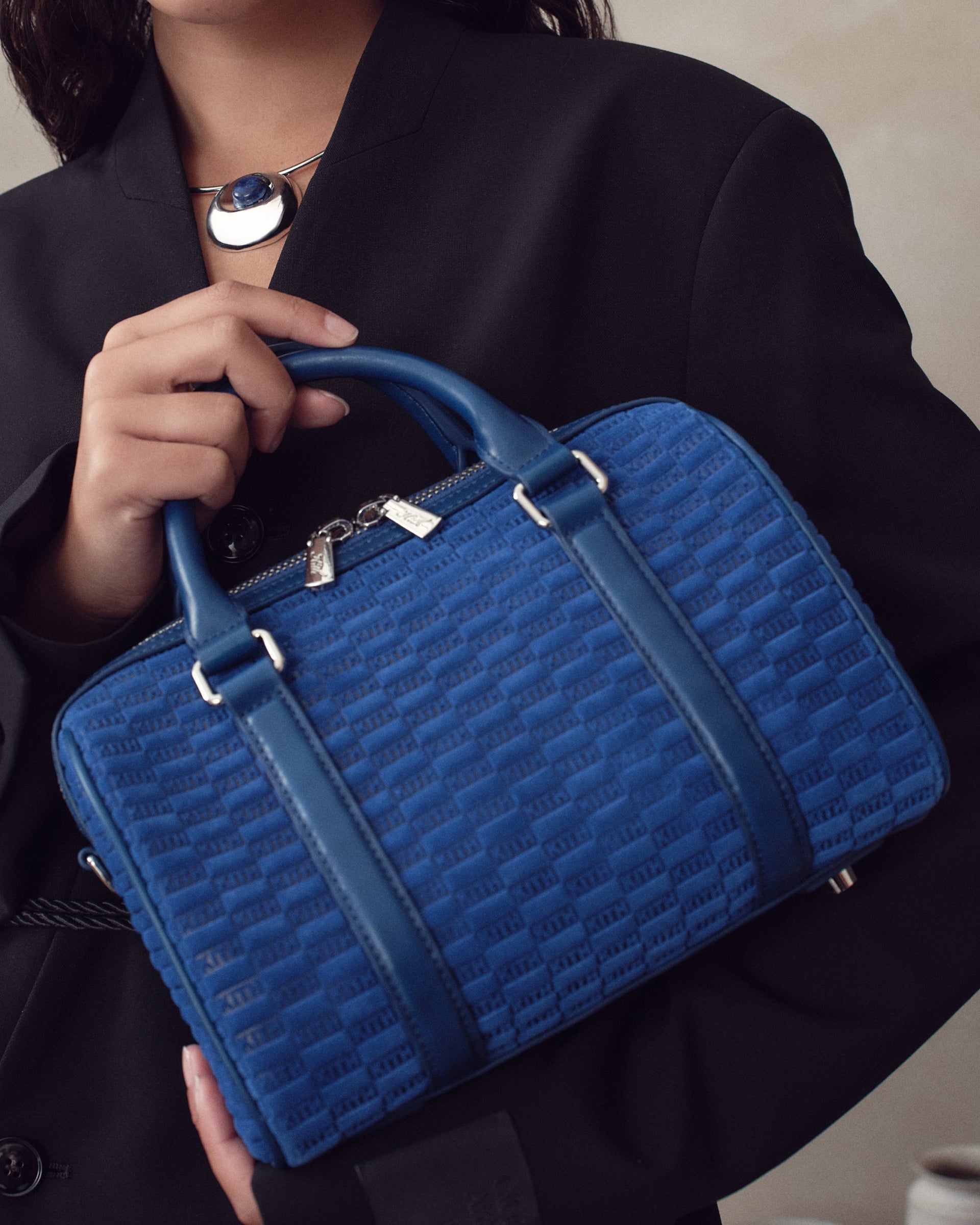 gid://shopify/MediaImage/45246843879700