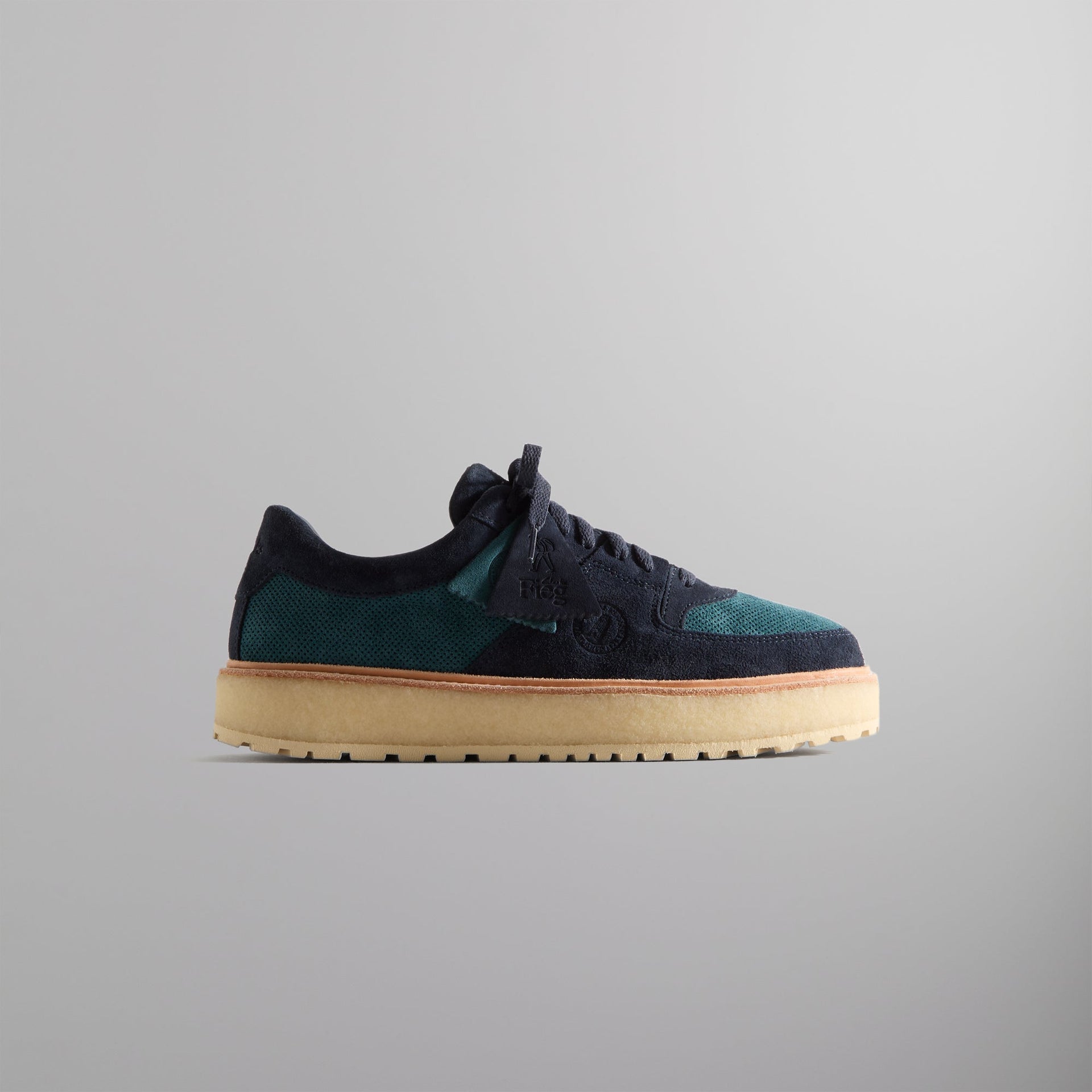 8th St by Ronnie Fieg for Clarks Originals Sandford 2 - Carbon / Stargazer