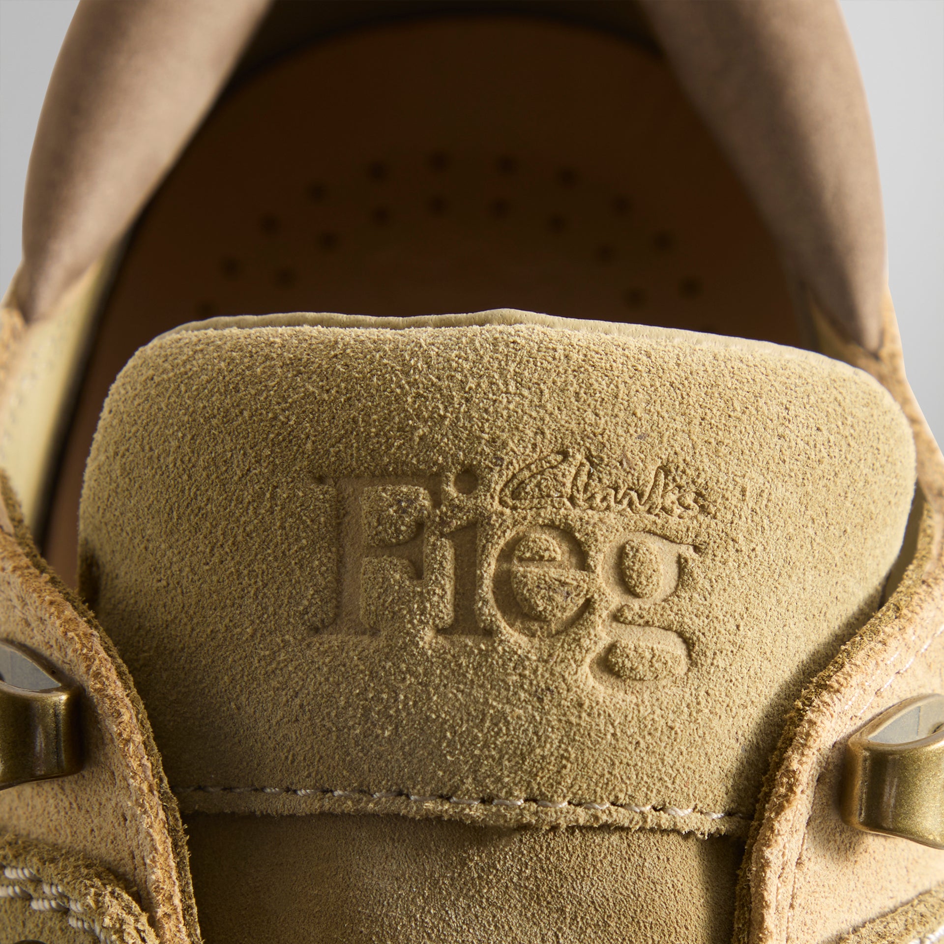 8th St by Ronnie Fieg for Clarks Originals Sunderland - Khaki Combi